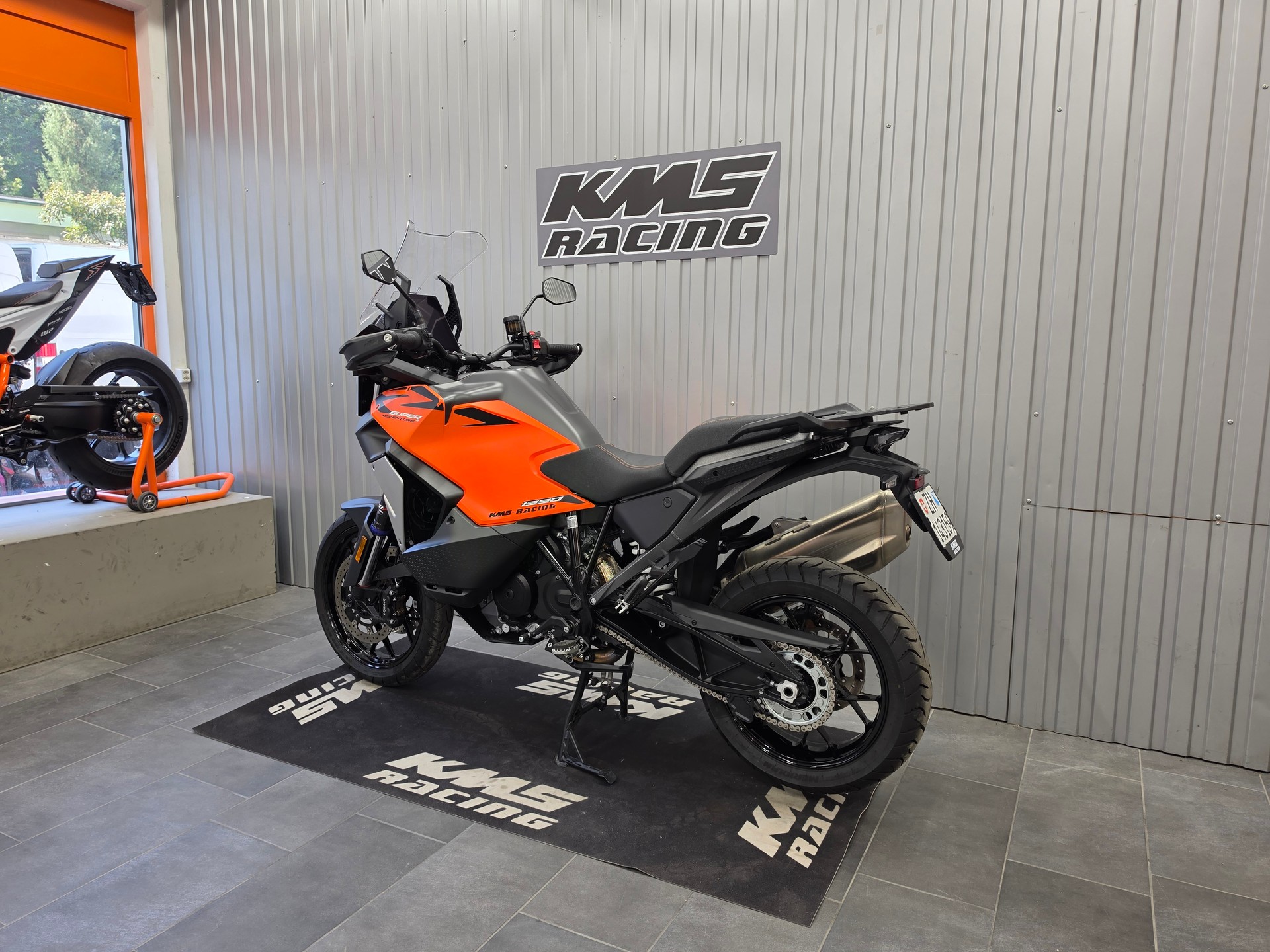 KTM 1390 Super Adventure S EVO-image-1