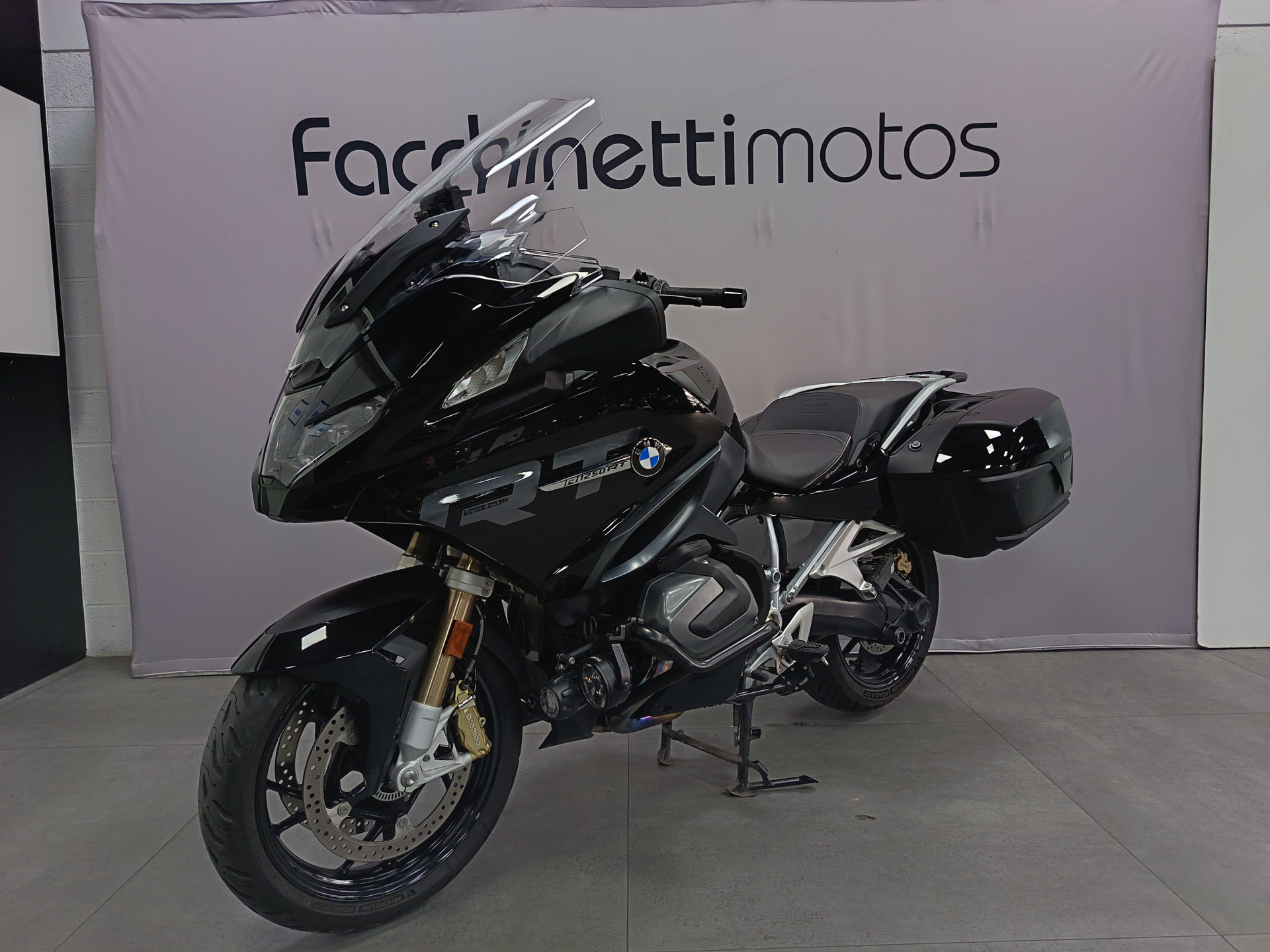BMW R 1250 RT Triple Black-image-3