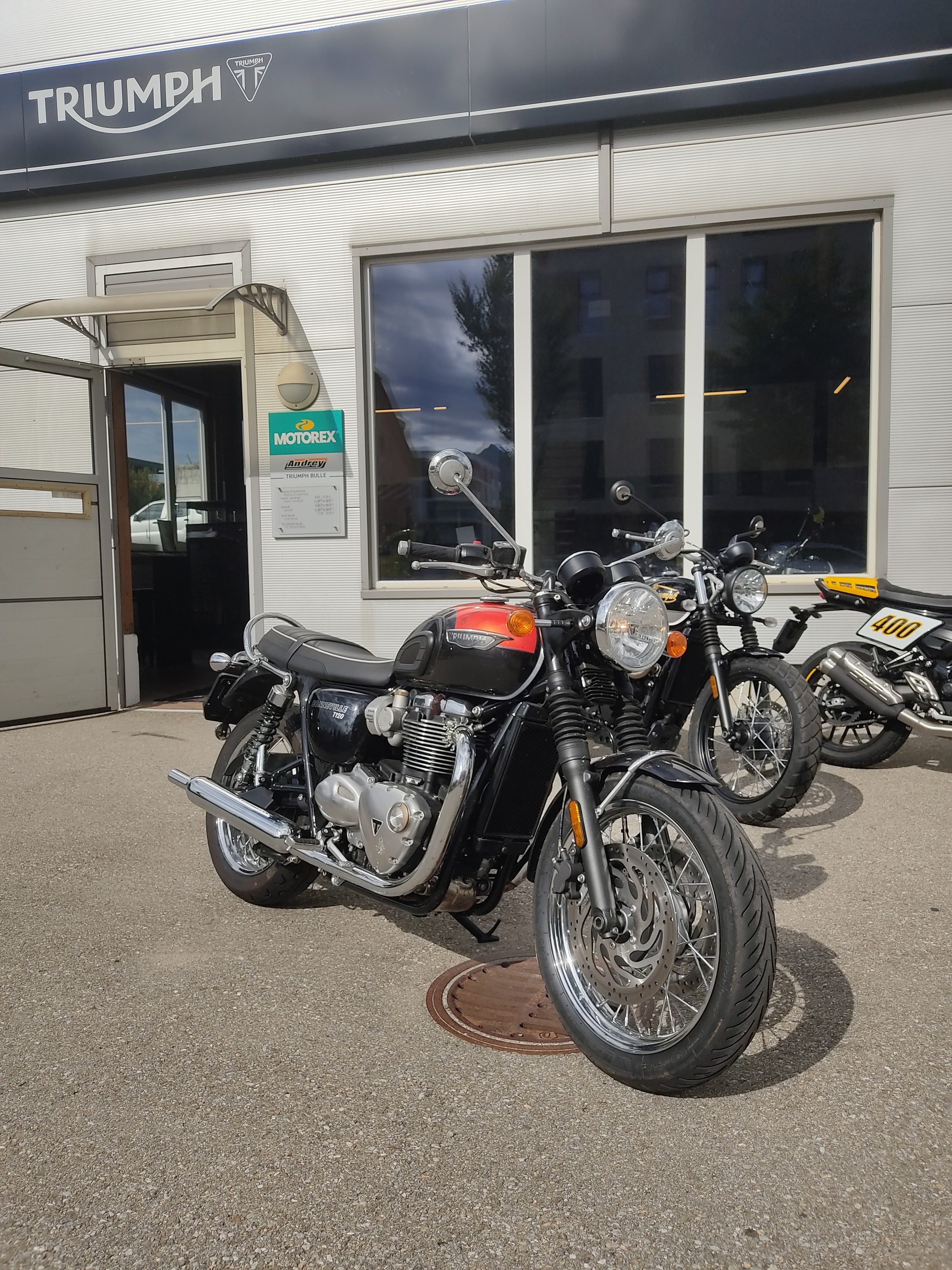 TRIUMPH Bonneville T120 ABS-image-0