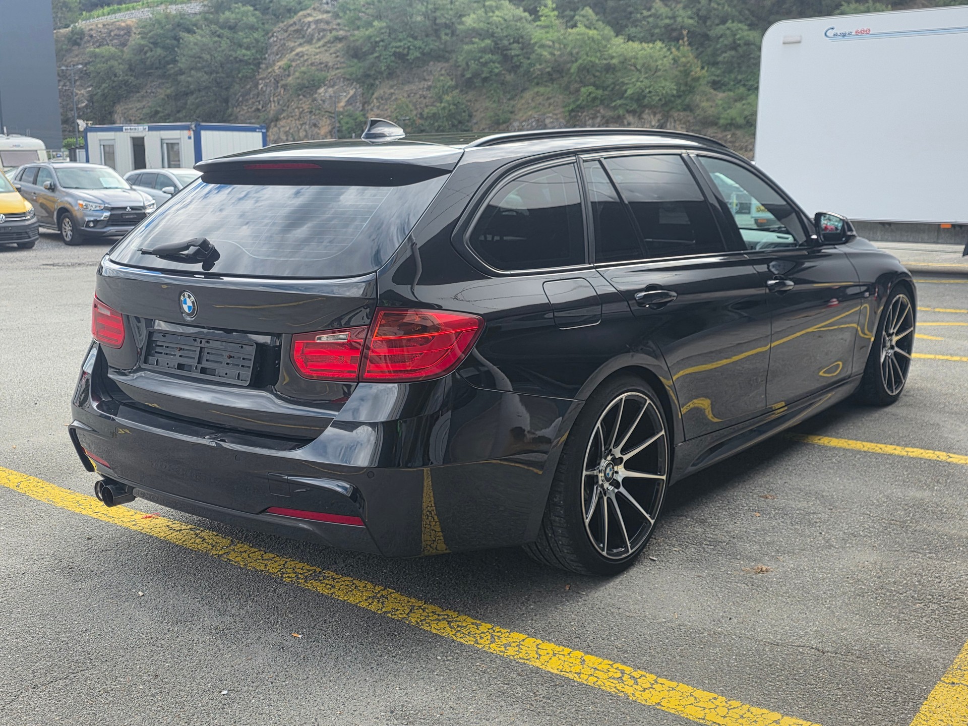 BMW 328i xDrive Touring Steptronic-image-3