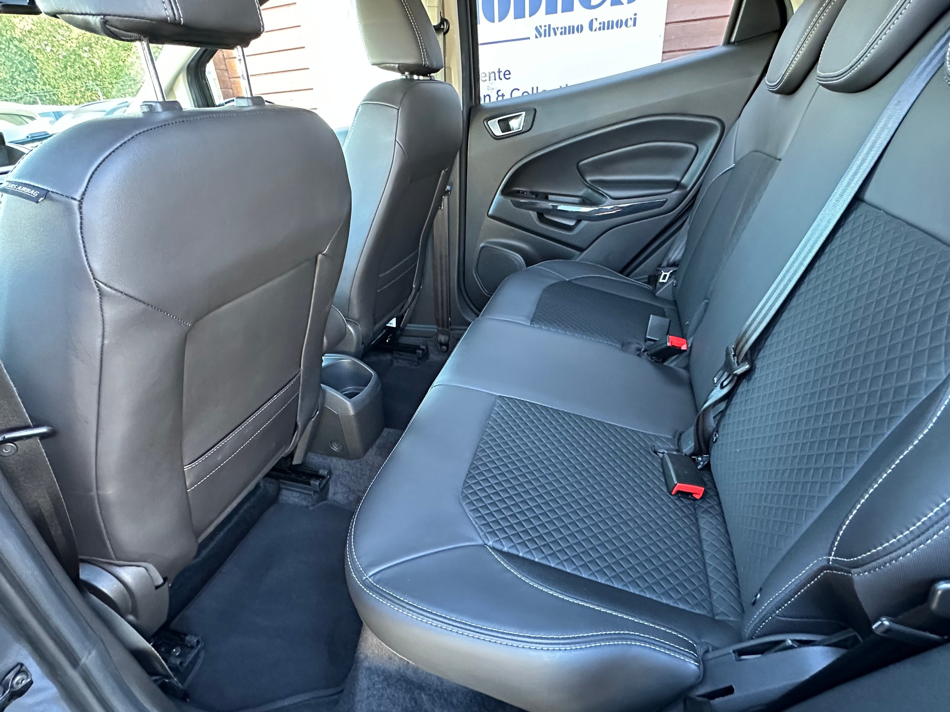 FORD EcoSport 1.0 SCTi Titanium S-image-10