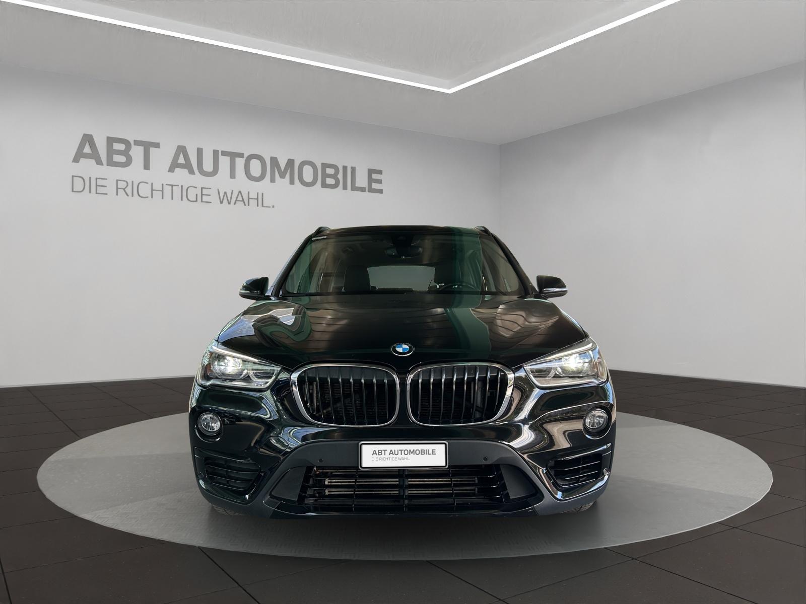 BMW X1 20i xDrive-showroom-element-1