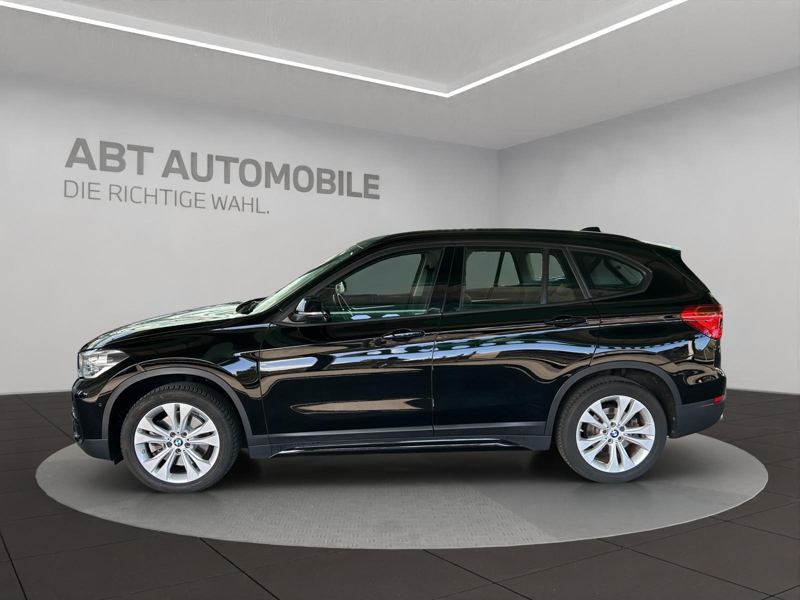 BMW X1 20i xDrive-showroom-element-2