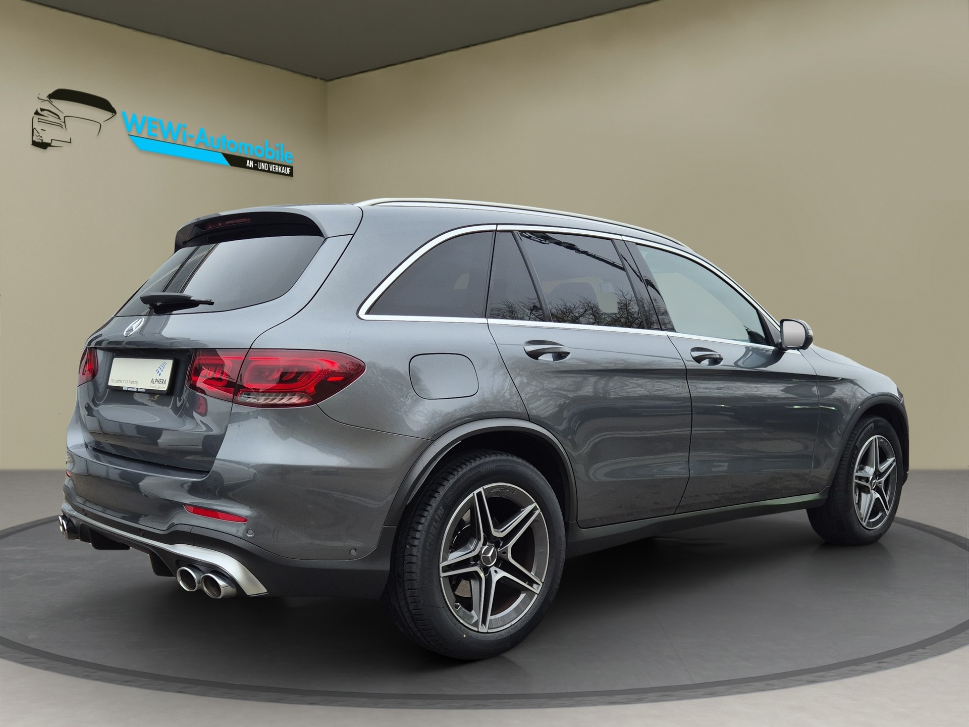 MERCEDES-BENZ GLC 43 AMG 4Matic 9G-Tronic-showroom-element-2