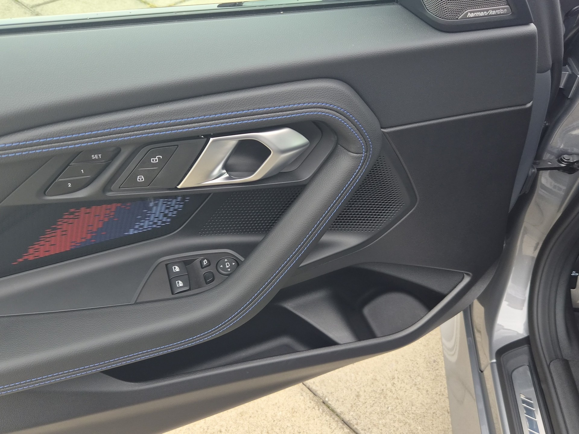 BMW M240i xDrive M Sport Pro Steptronic-image-11