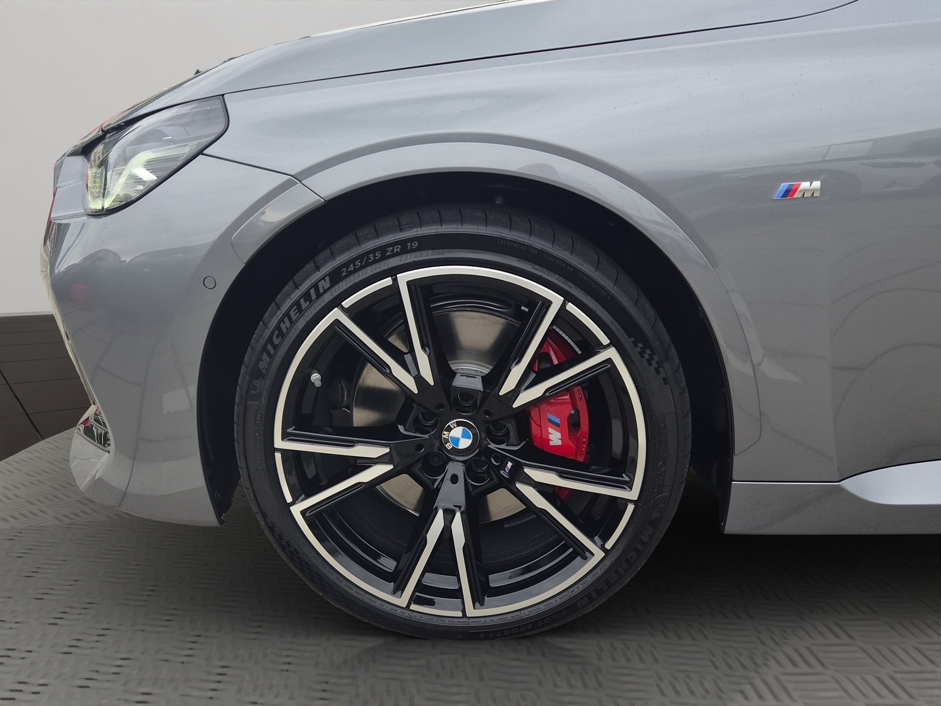 BMW M240i xDrive M Sport Pro Steptronic-image-8