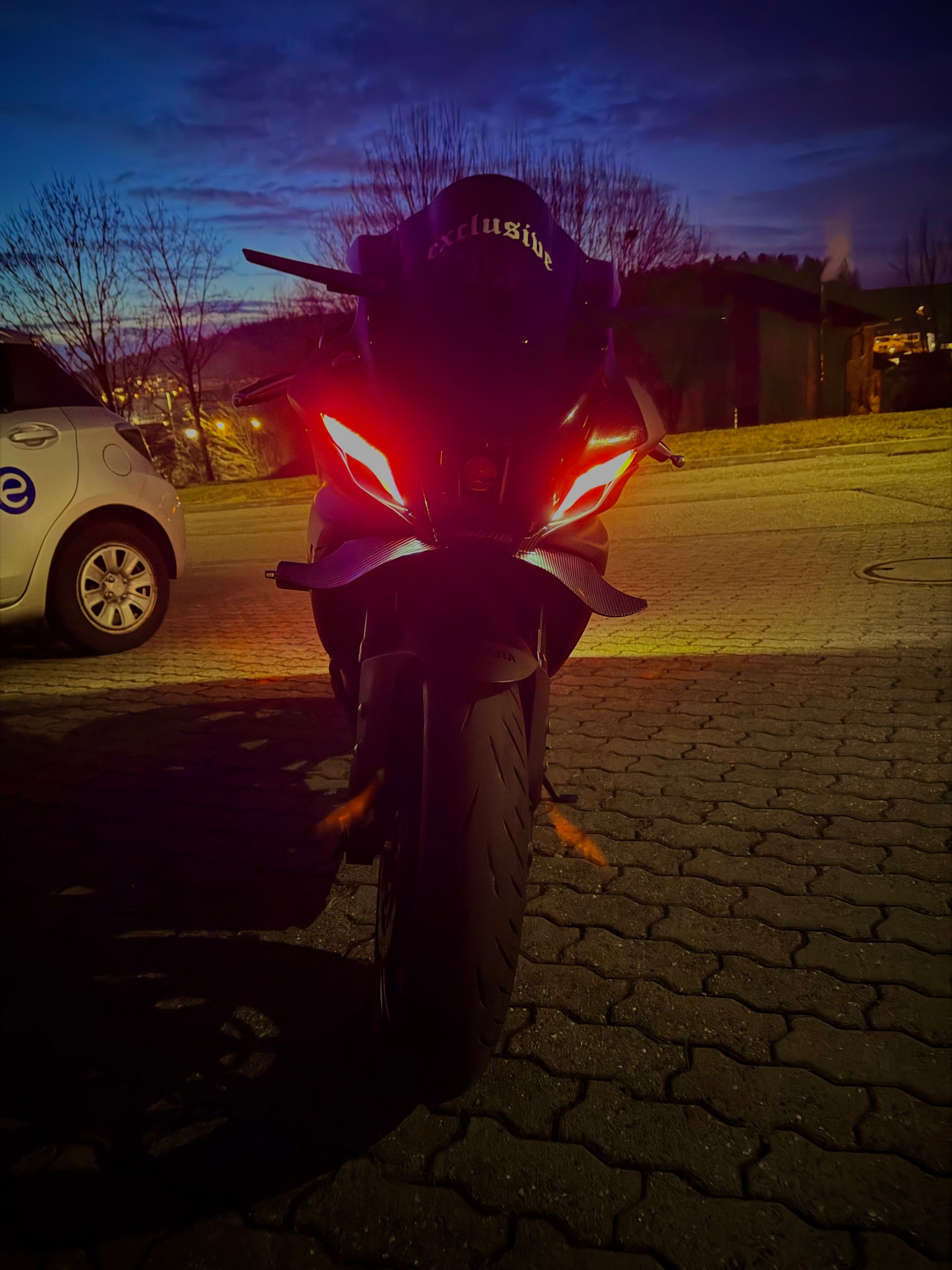 YAMAHA YZF-R7 (35kW)-image-8