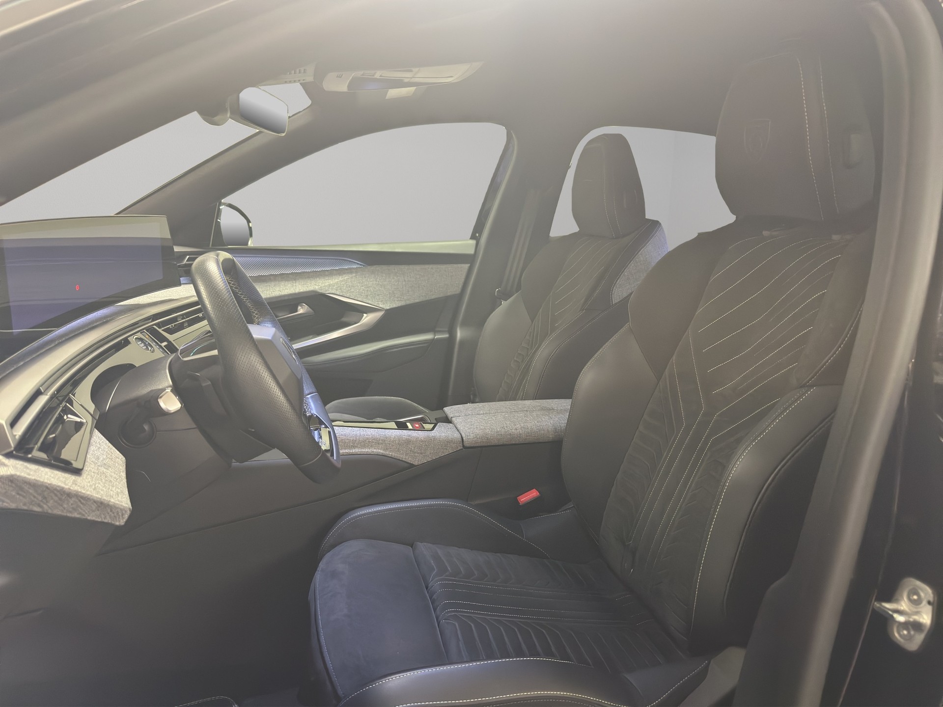 PEUGEOT 3008 1.6 PHEV GT-image-5