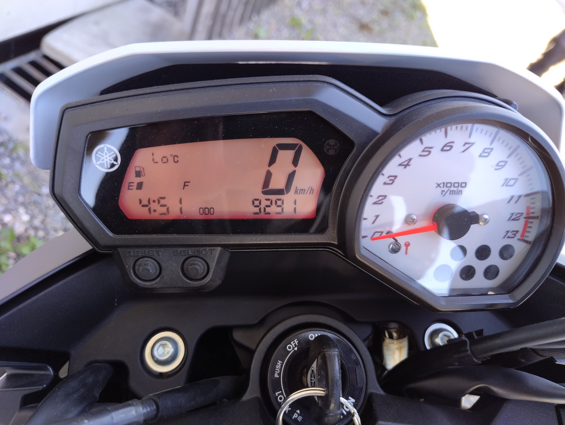 YAMAHA FZ8 N ABS-image-5