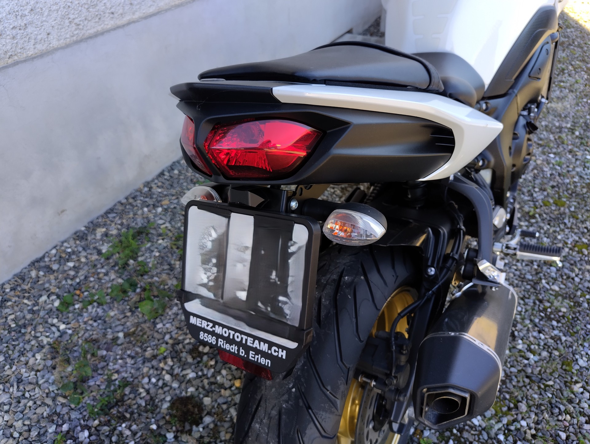 YAMAHA FZ8 N ABS-image-3