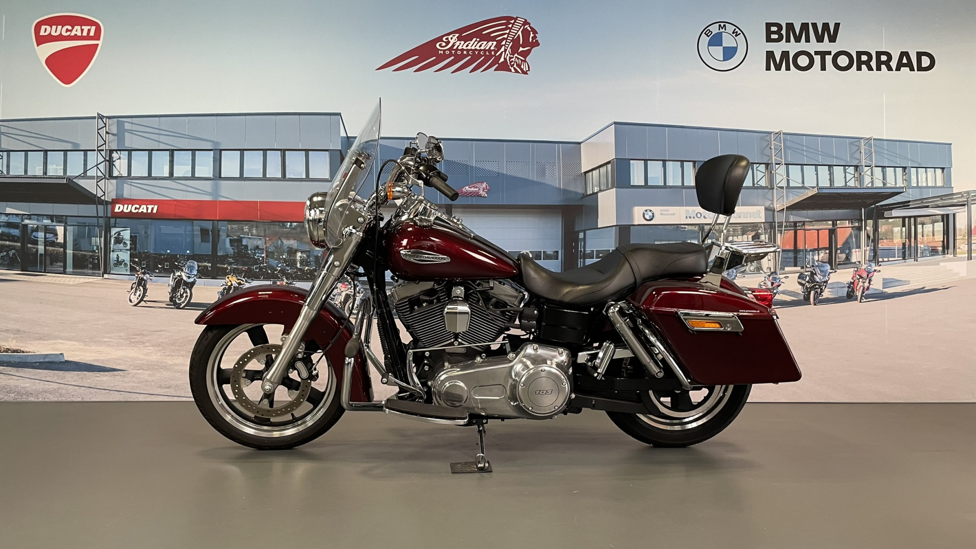HARLEY-DAVIDSON FLD 1690 Dyna Switchback-image-3