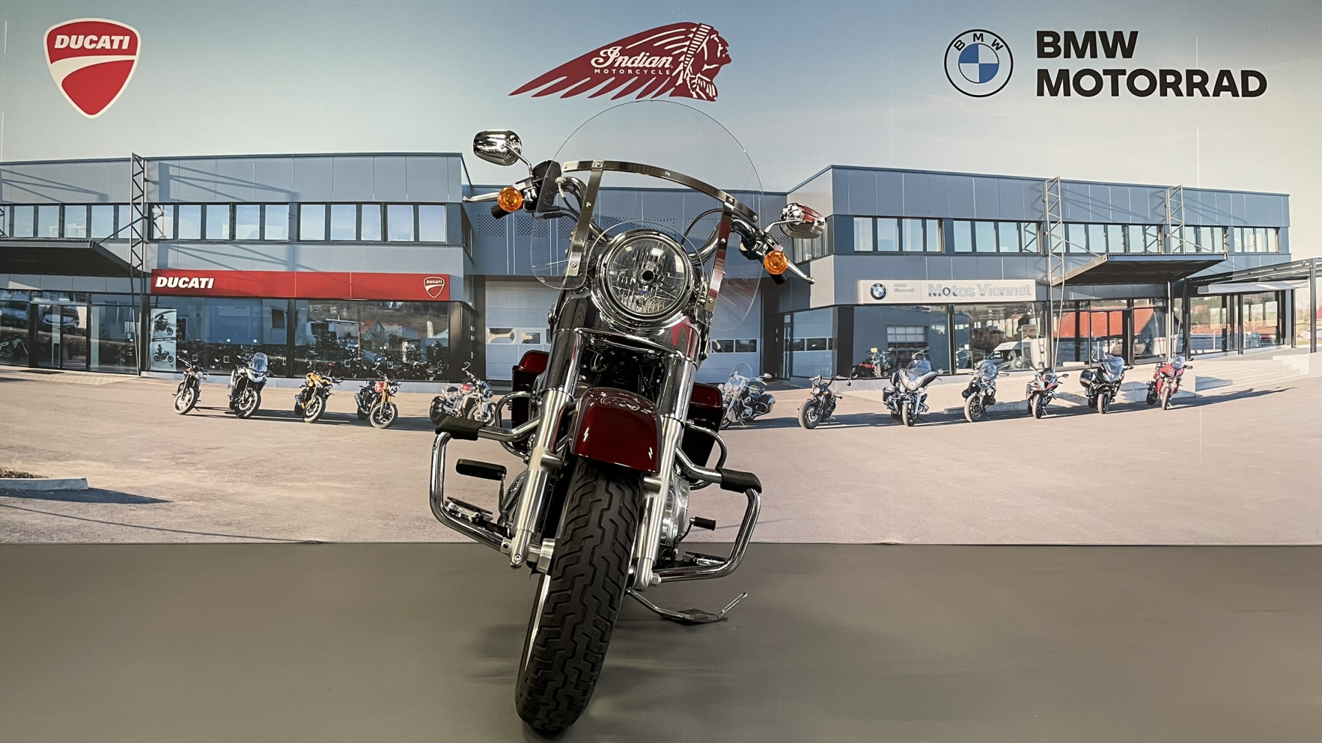 HARLEY-DAVIDSON FLD 1690 Dyna Switchback-image-1