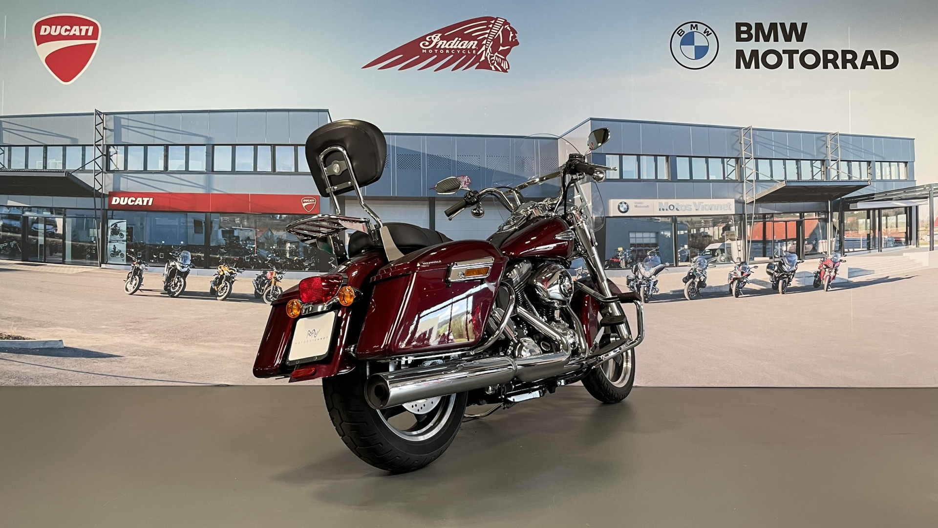 HARLEY-DAVIDSON FLD 1690 Dyna Switchback-image-4