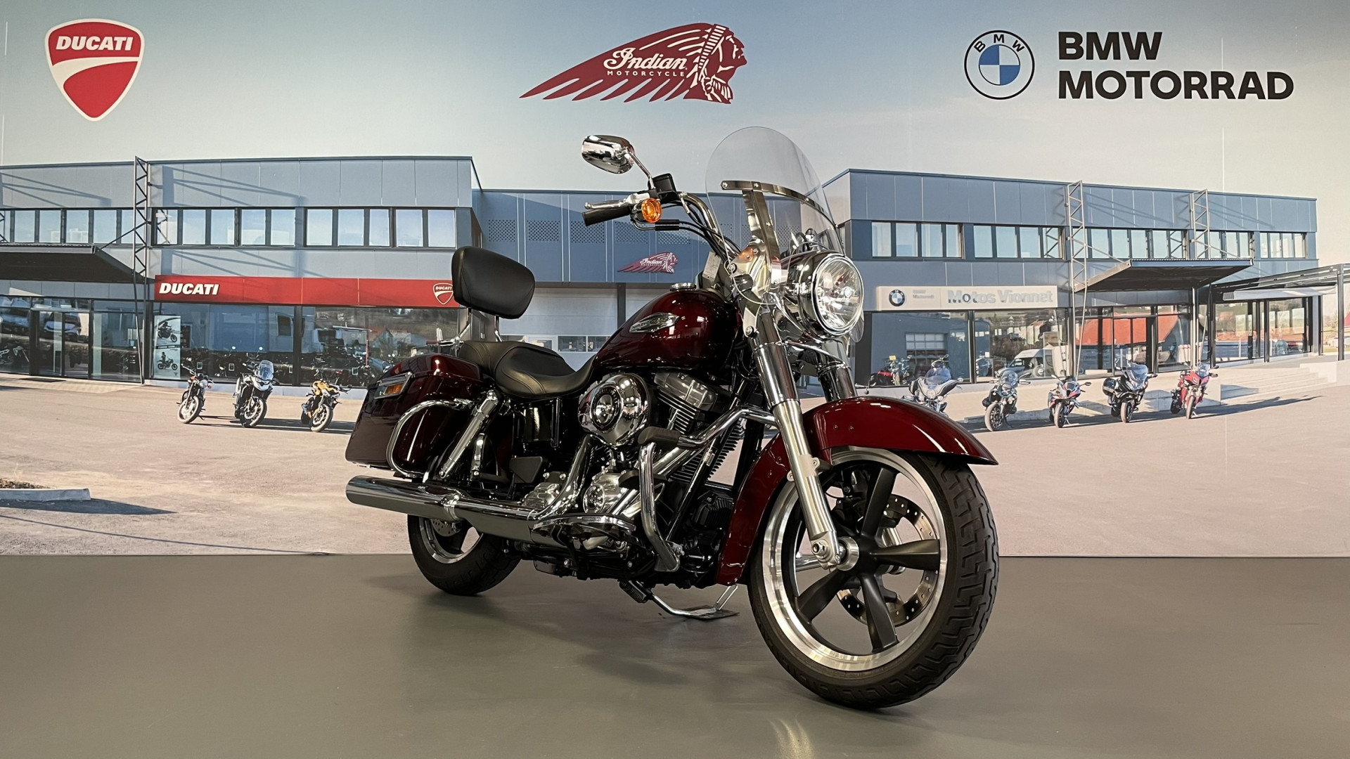 HARLEY-DAVIDSON FLD 1690 Dyna Switchback-image-0