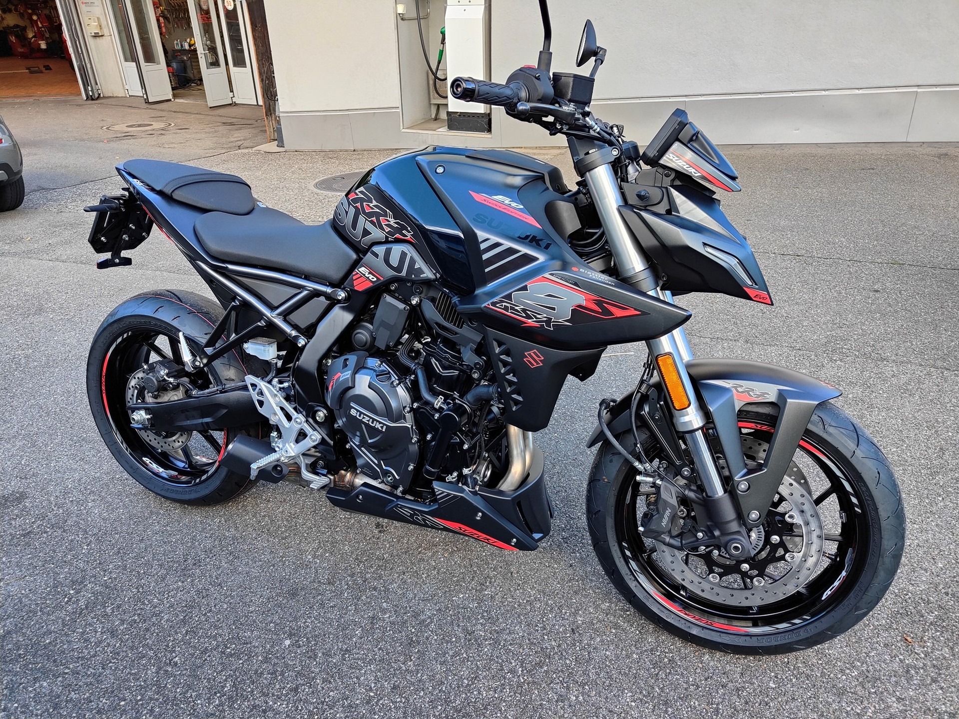 SUZUKI GSX 8S EVO-image-1
