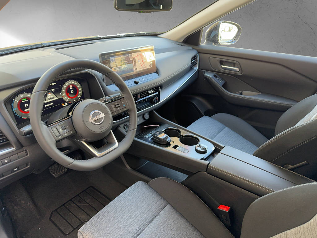 NISSAN X-Trail 1.5 VC-T N-Connecta e-4orce 7P-image-4