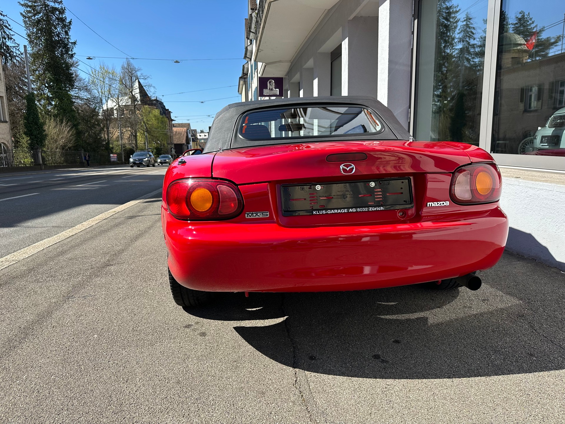 MAZDA MX-5 1.6i-16 Youngster-showroom-element-3