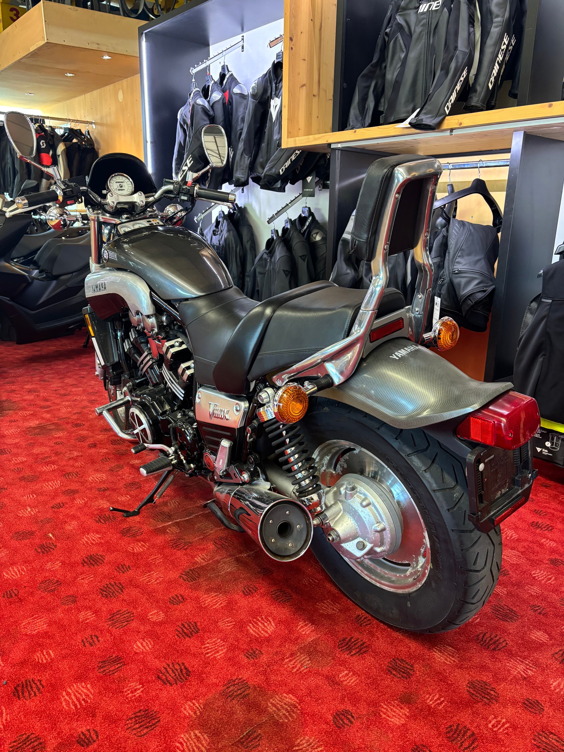 YAMAHA V-Max VMX 1200 Final Edition-image-5
