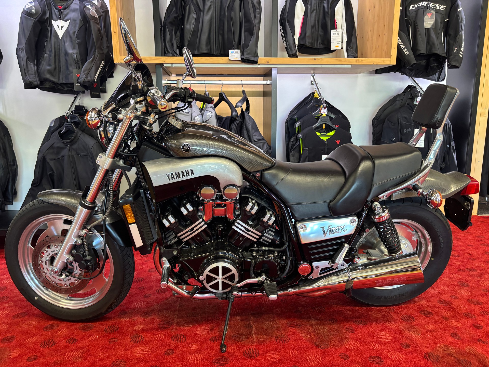 YAMAHA V-Max VMX 1200 Final Edition-image-3