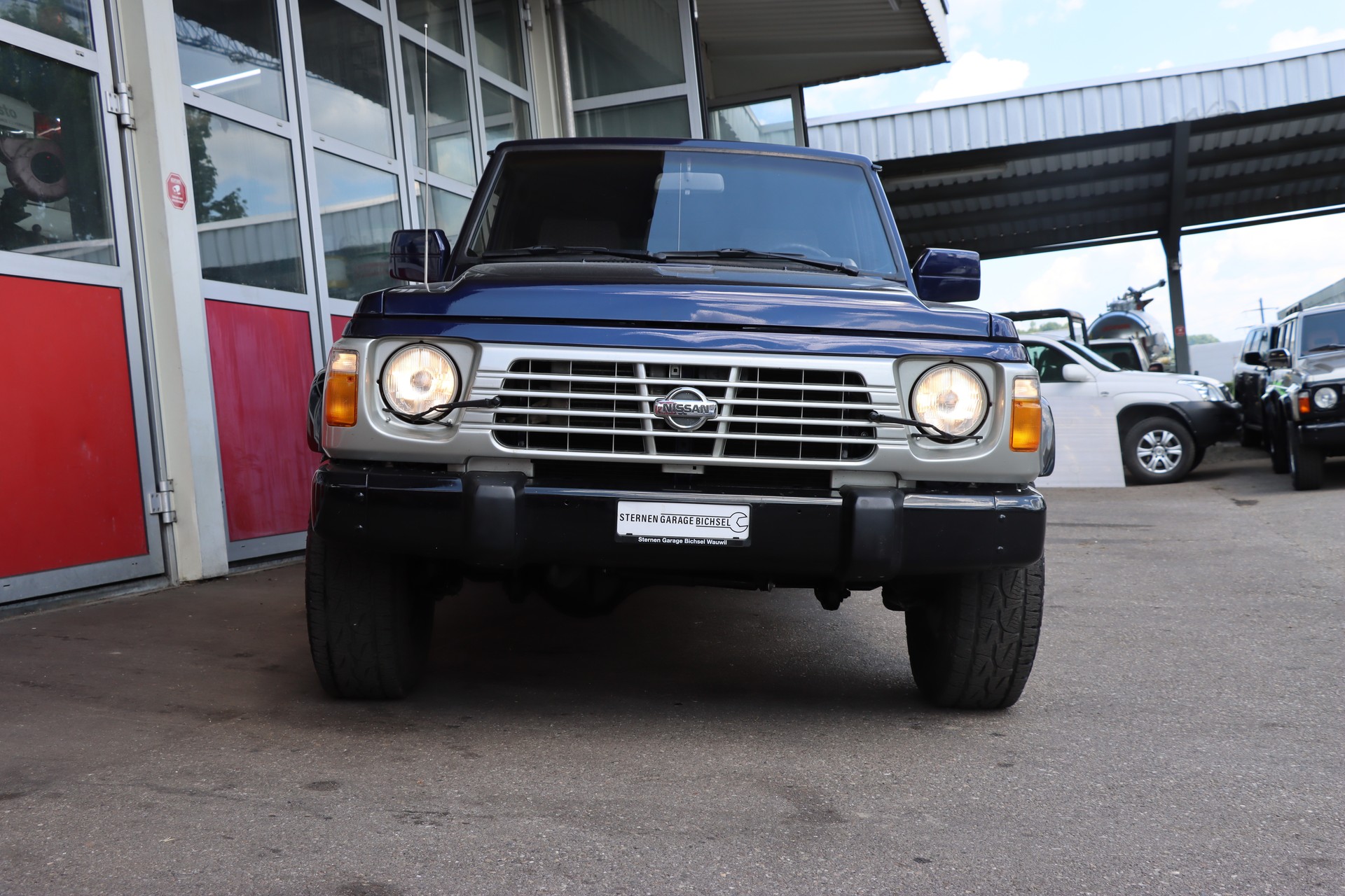 NISSAN Patrol 2.8 D SLX Wagon-showroom-element-2
