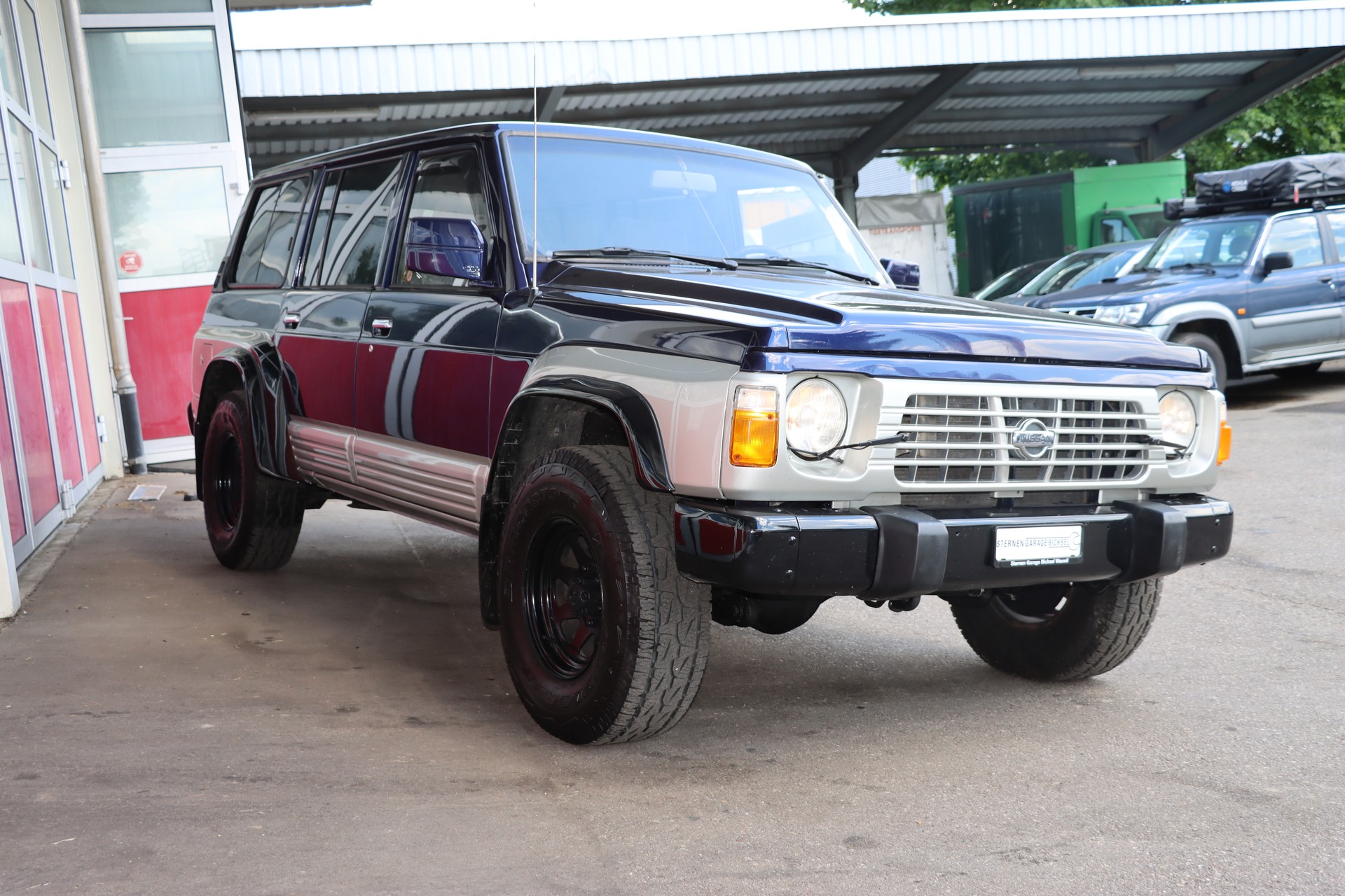 NISSAN Patrol 2.8 D SLX Wagon-showroom-element-3