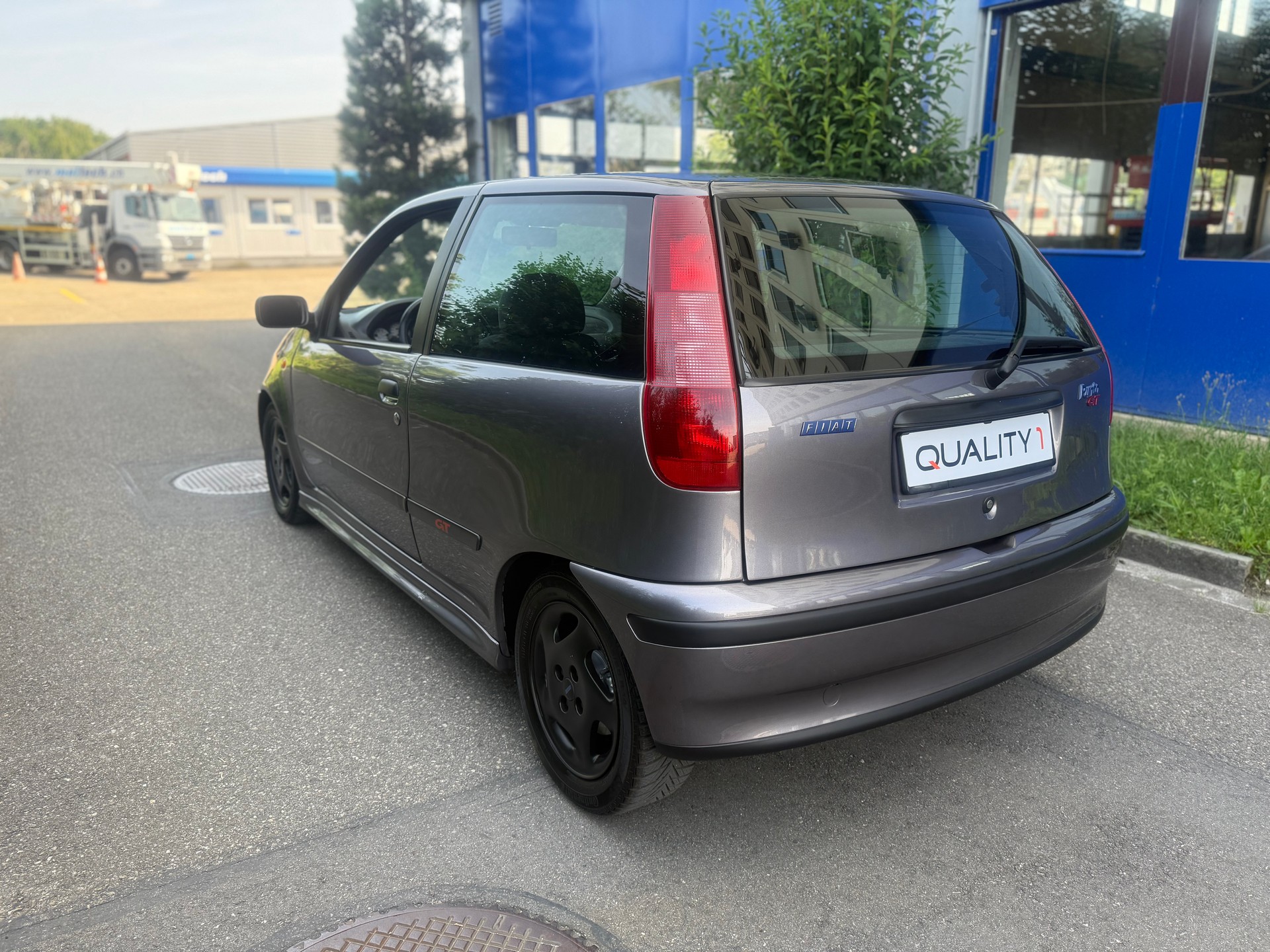 FIAT Punto GT-image-5