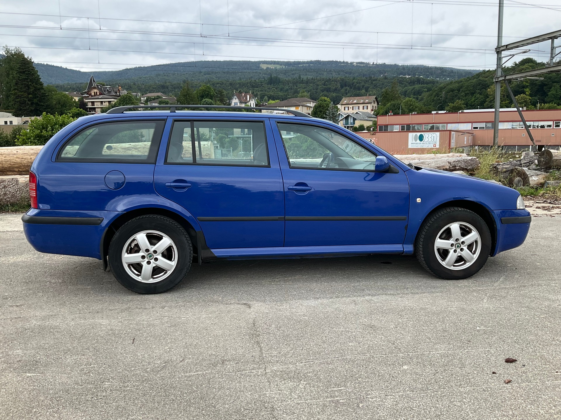 SKODA Octavia 1.9 TDI Elegance 4x4-image-2