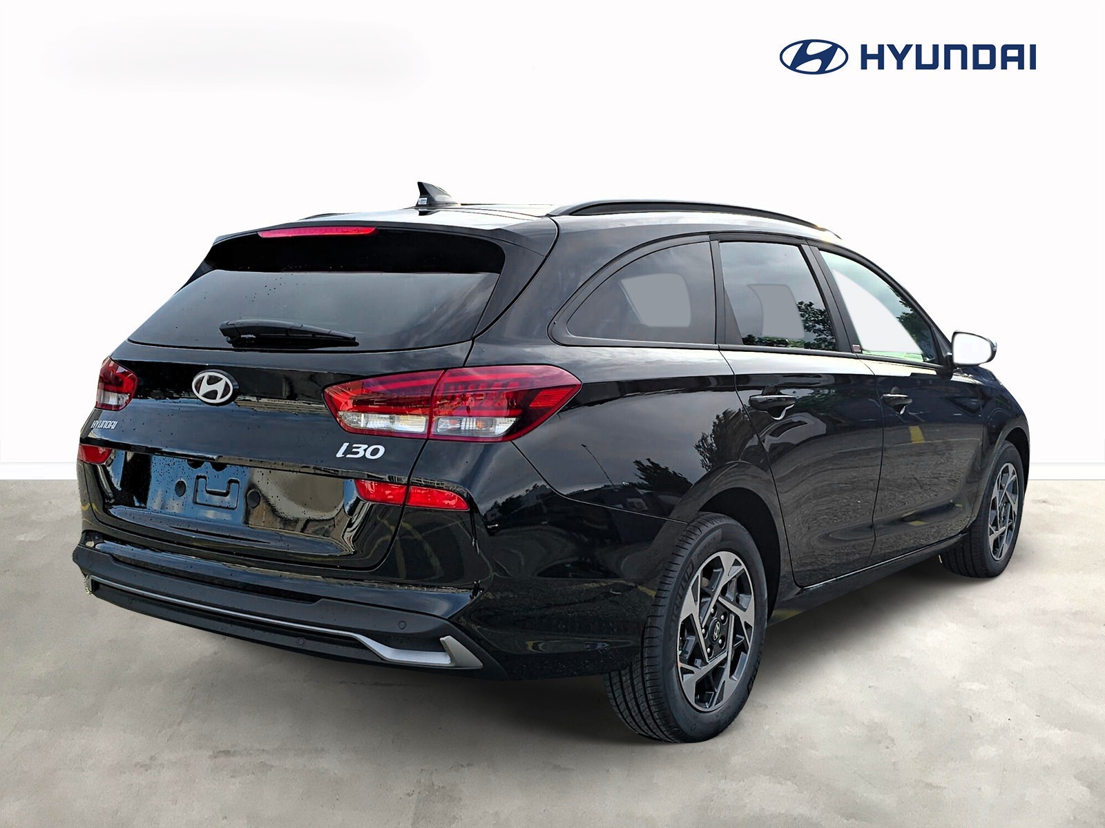 HYUNDAI i30 Wagon 1.5 T-GDi Amplia 48V MH DCT-image-9