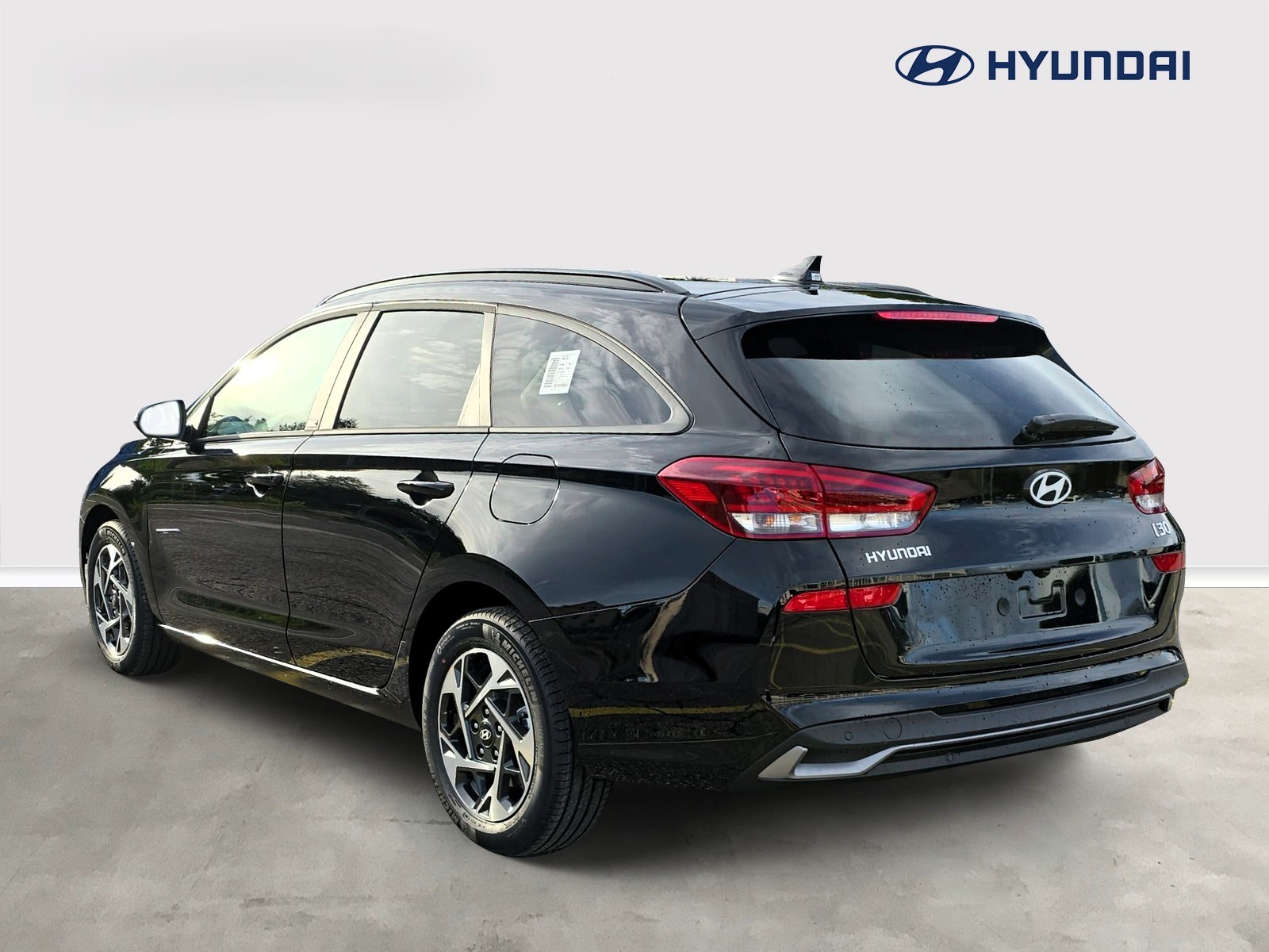 HYUNDAI i30 Wagon 1.5 T-GDi Amplia 48V MH DCT-showroom-element-2