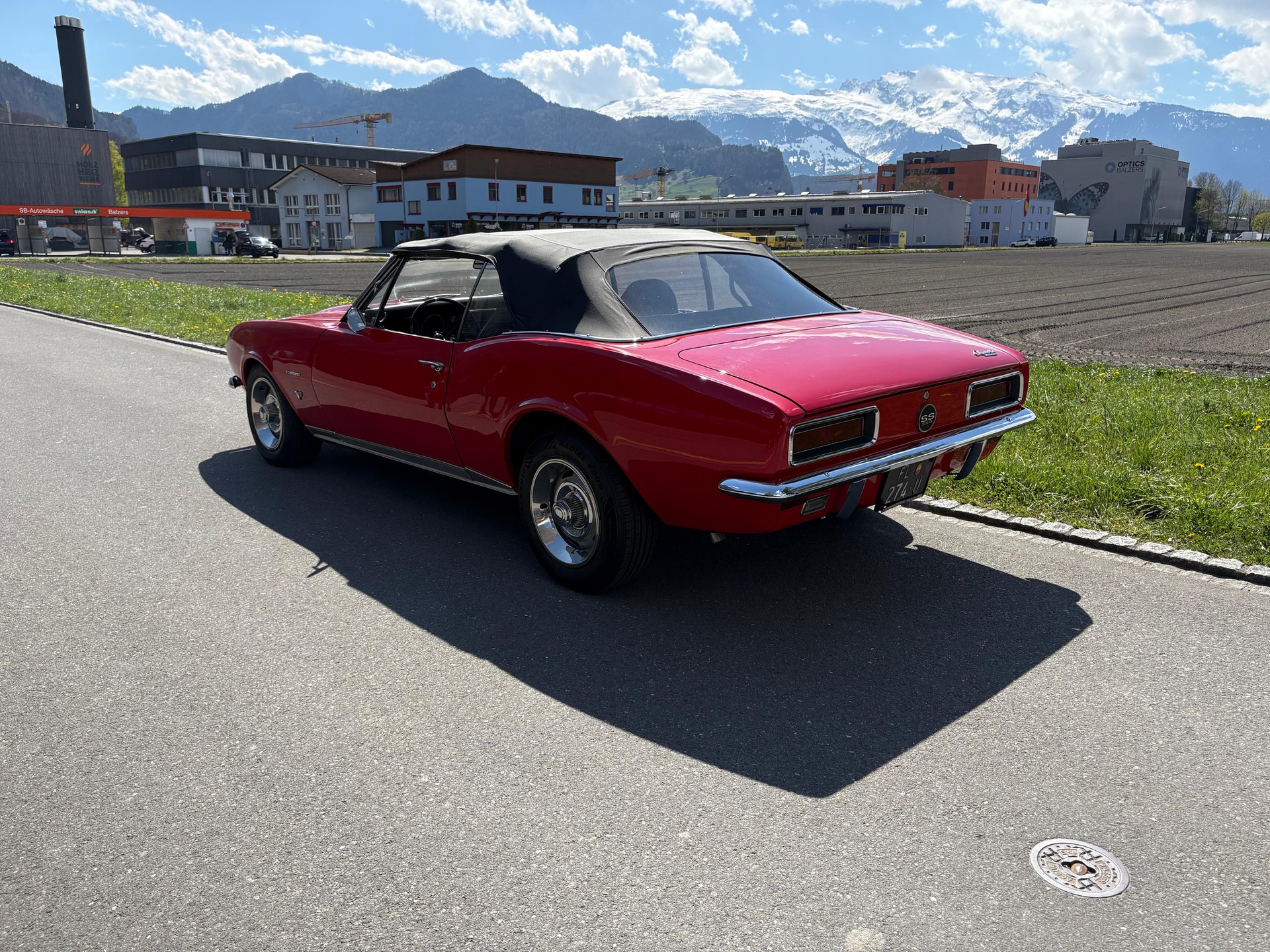 CHEVROLET Camaro RS Convertible-image-11