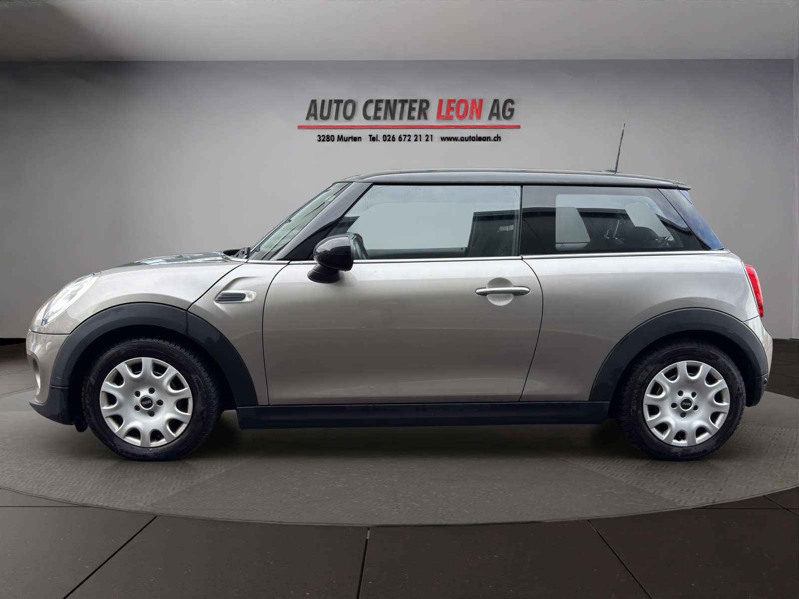 MINI Cooper Steptronic-showroom-element-2