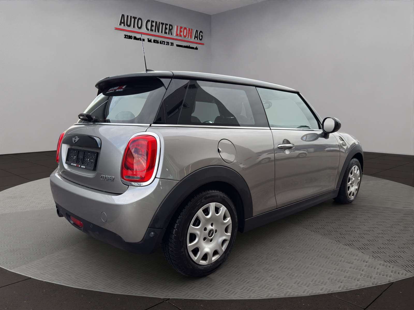 MINI Cooper Steptronic-image-5