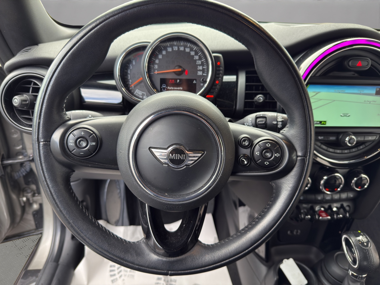 MINI Cooper Steptronic-image-9