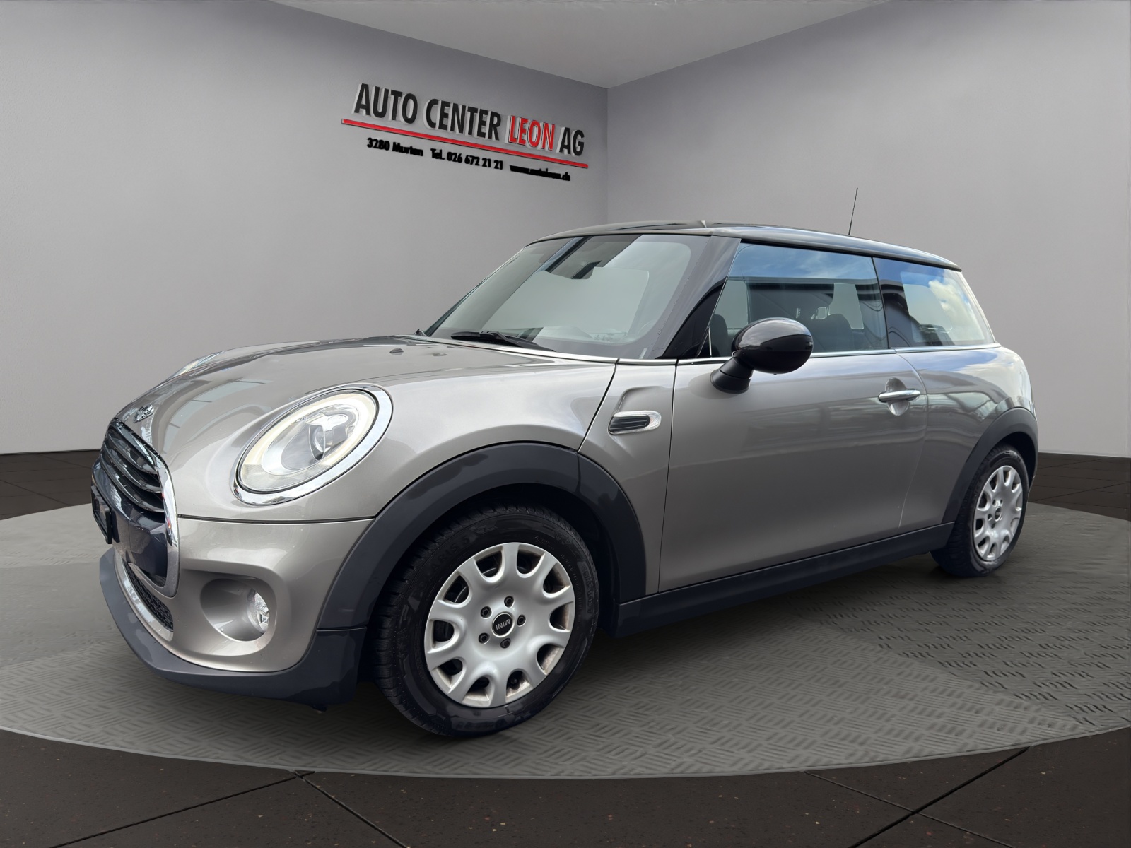 MINI Cooper Steptronic-showroom-element-1