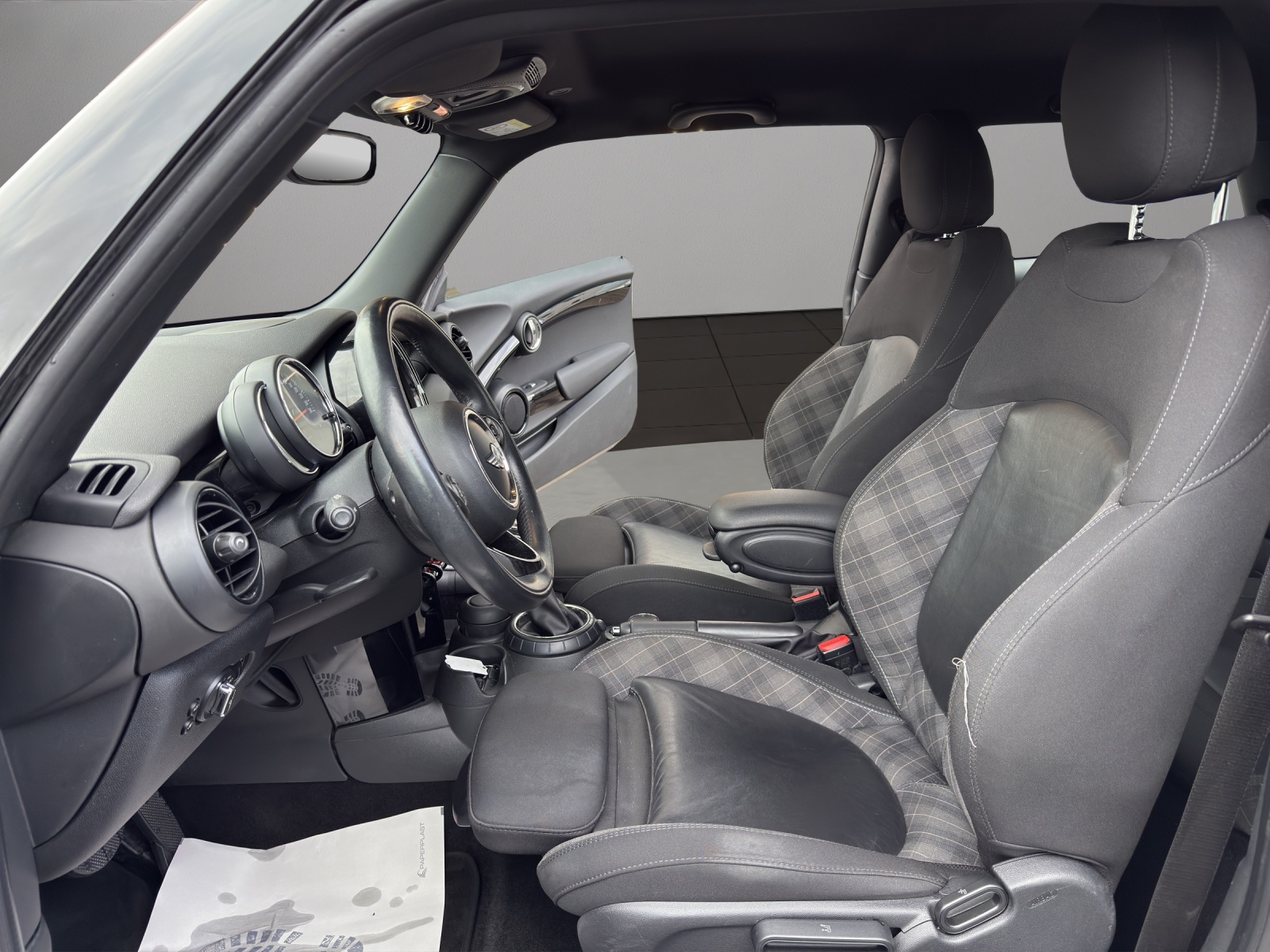 MINI Cooper Steptronic-image-8