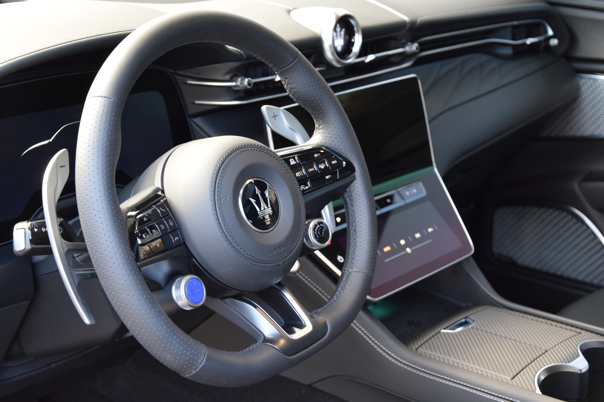 MASERATI Grecale 3.0 Trofeo Automatica-image-9