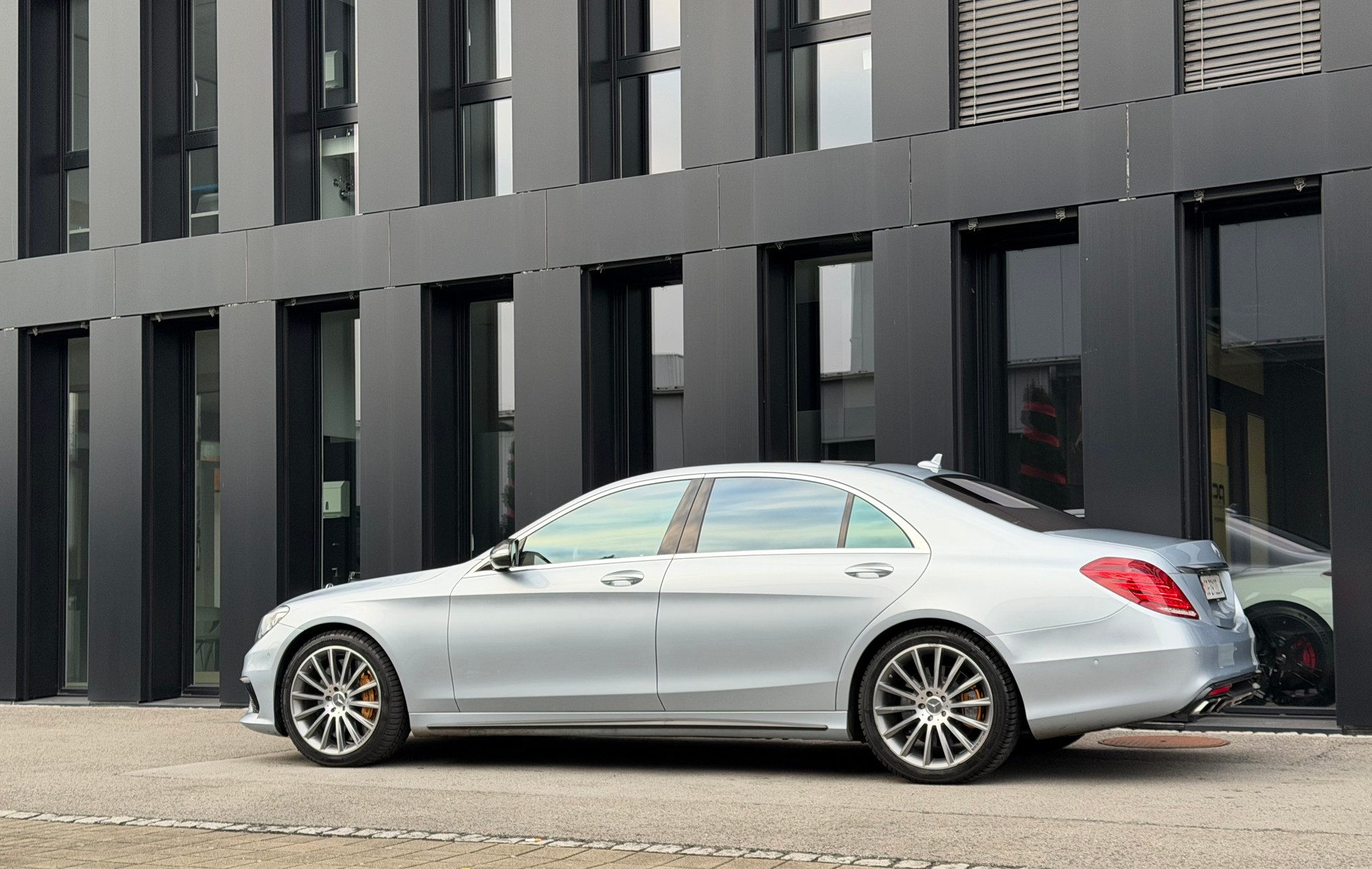 MERCEDES-BENZ S 63 AMG L 4Matic ♦️585 PS V8*Vollausstattung*NEUE Bremsen*CH Fahrzeug♦️-image-5
