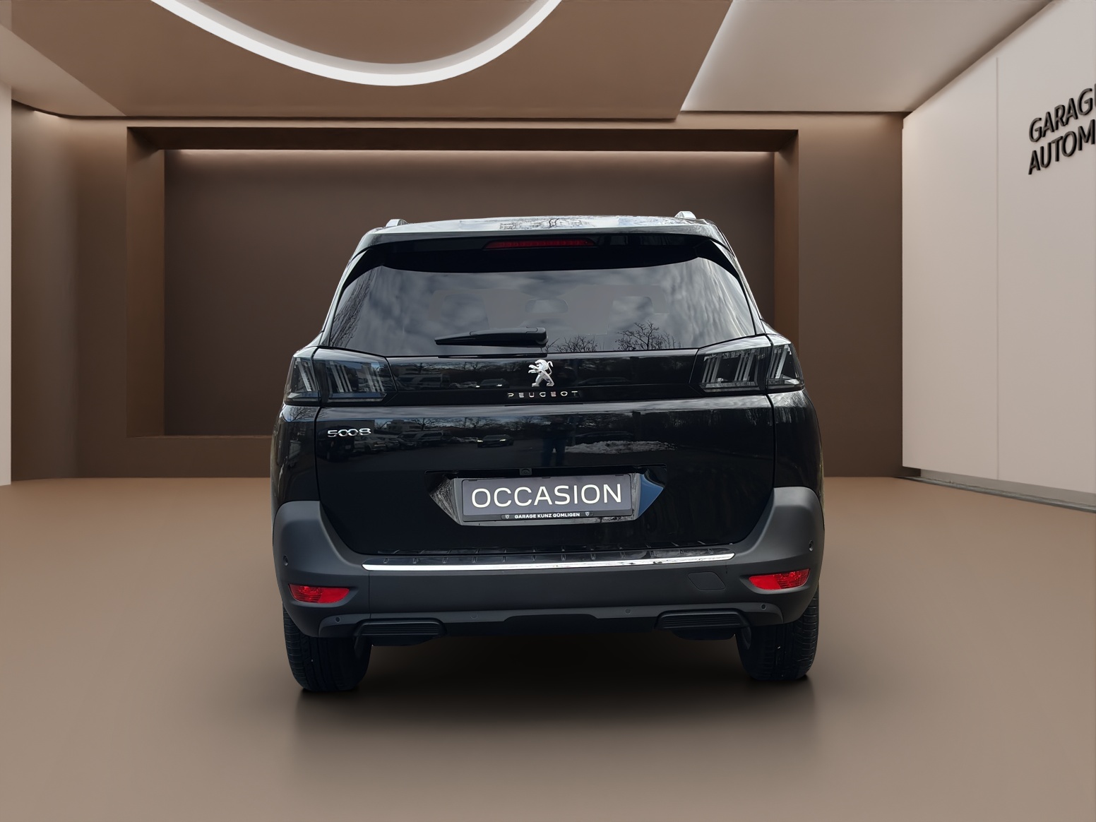 PEUGEOT 5008 1.5 BlueHDi Allure Pack EAT8-showroom-element-3