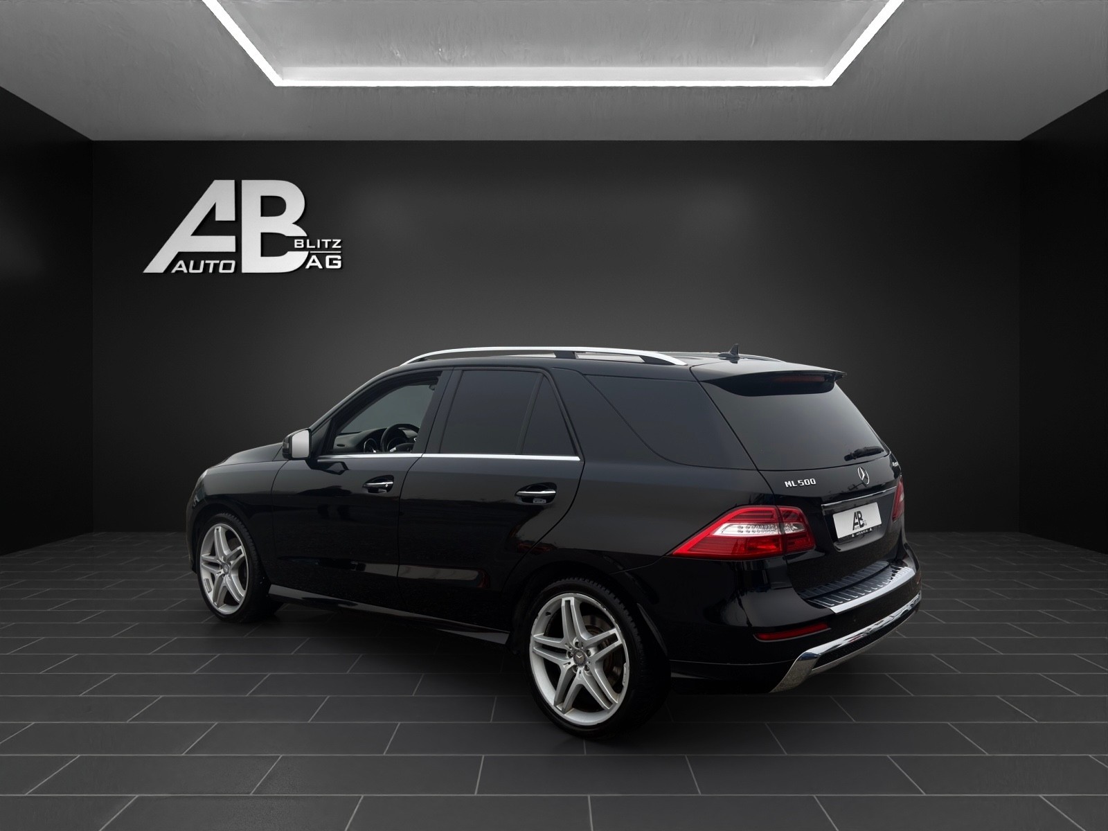 MERCEDES-BENZ ML 500 Executive AMG Sport-Paket 4Matic 7G-Tronic-showroom-element-2