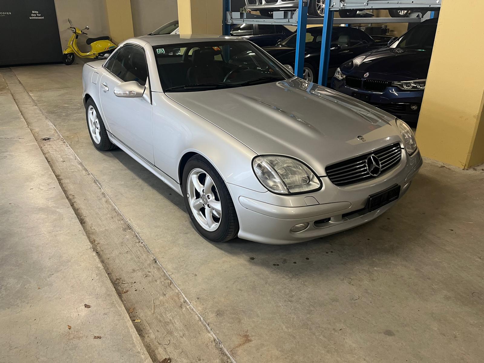 MERCEDES-BENZ SLK 320
