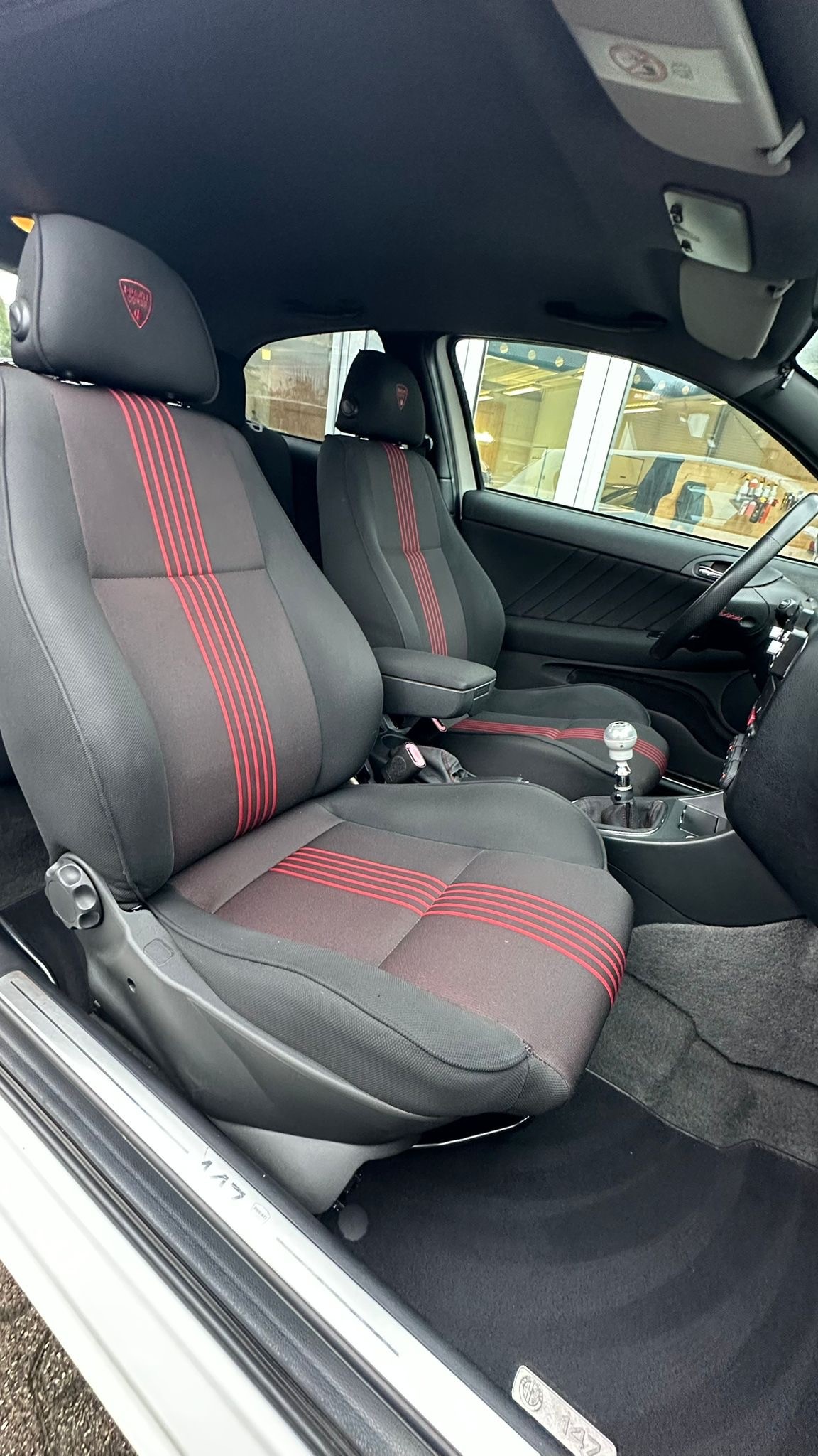 ALFA ROMEO 147 1.9 16V JTD Q2 Ducati Corse-image-5