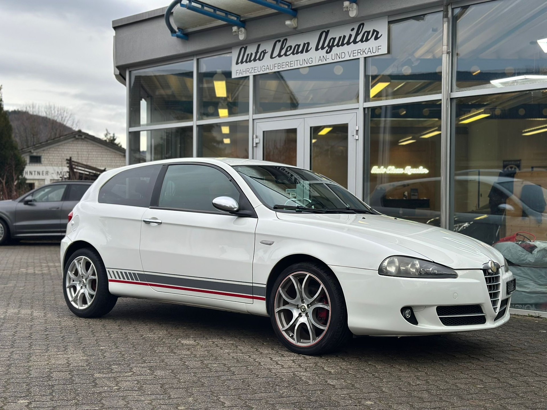 ALFA ROMEO 147 1.9 16V JTD Q2 Ducati Corse