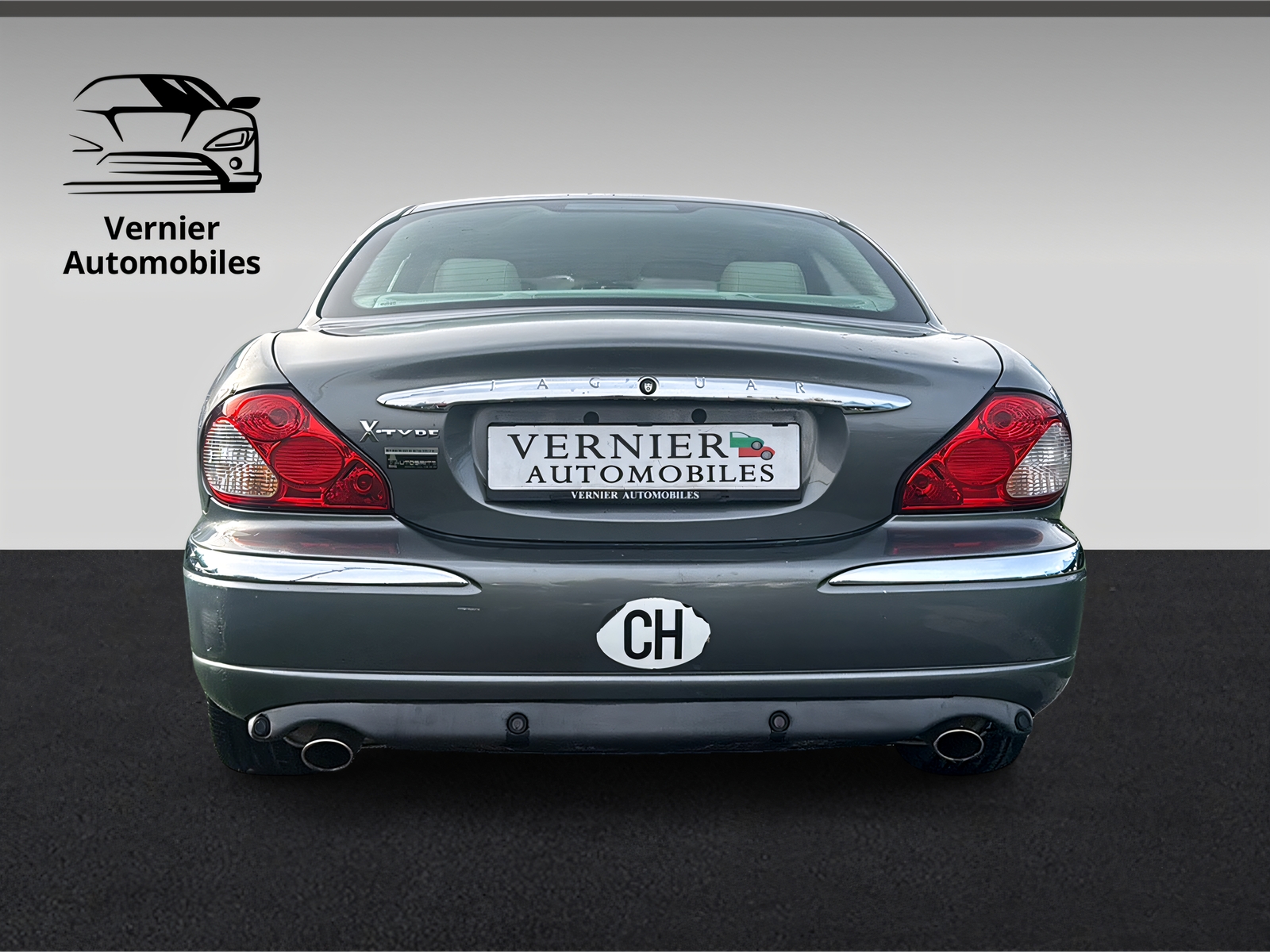 JAGUAR X-Type 3.0 V6 Traction4 Executive-image-4