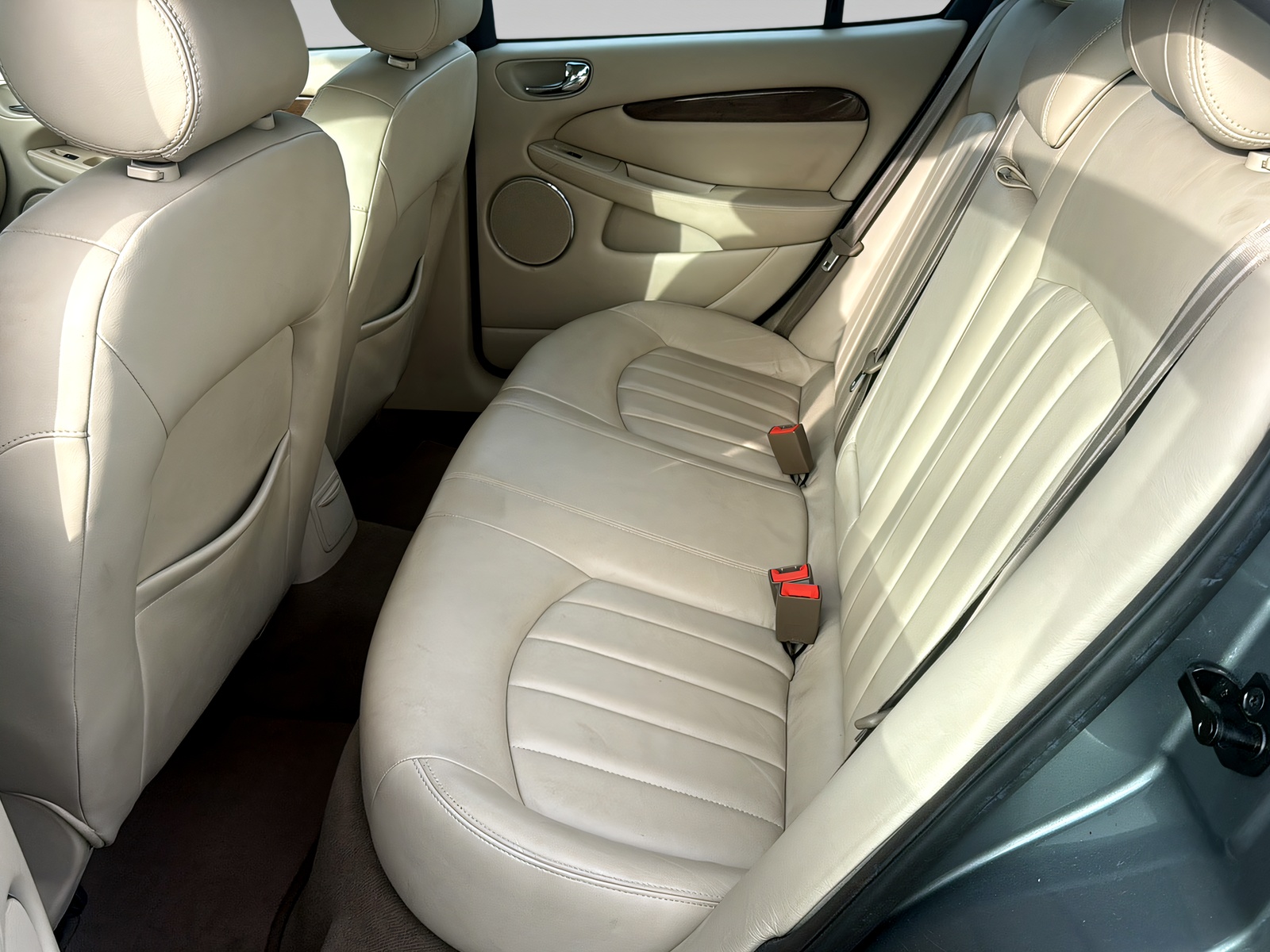 JAGUAR X-Type 3.0 V6 Traction4 Executive-image-13