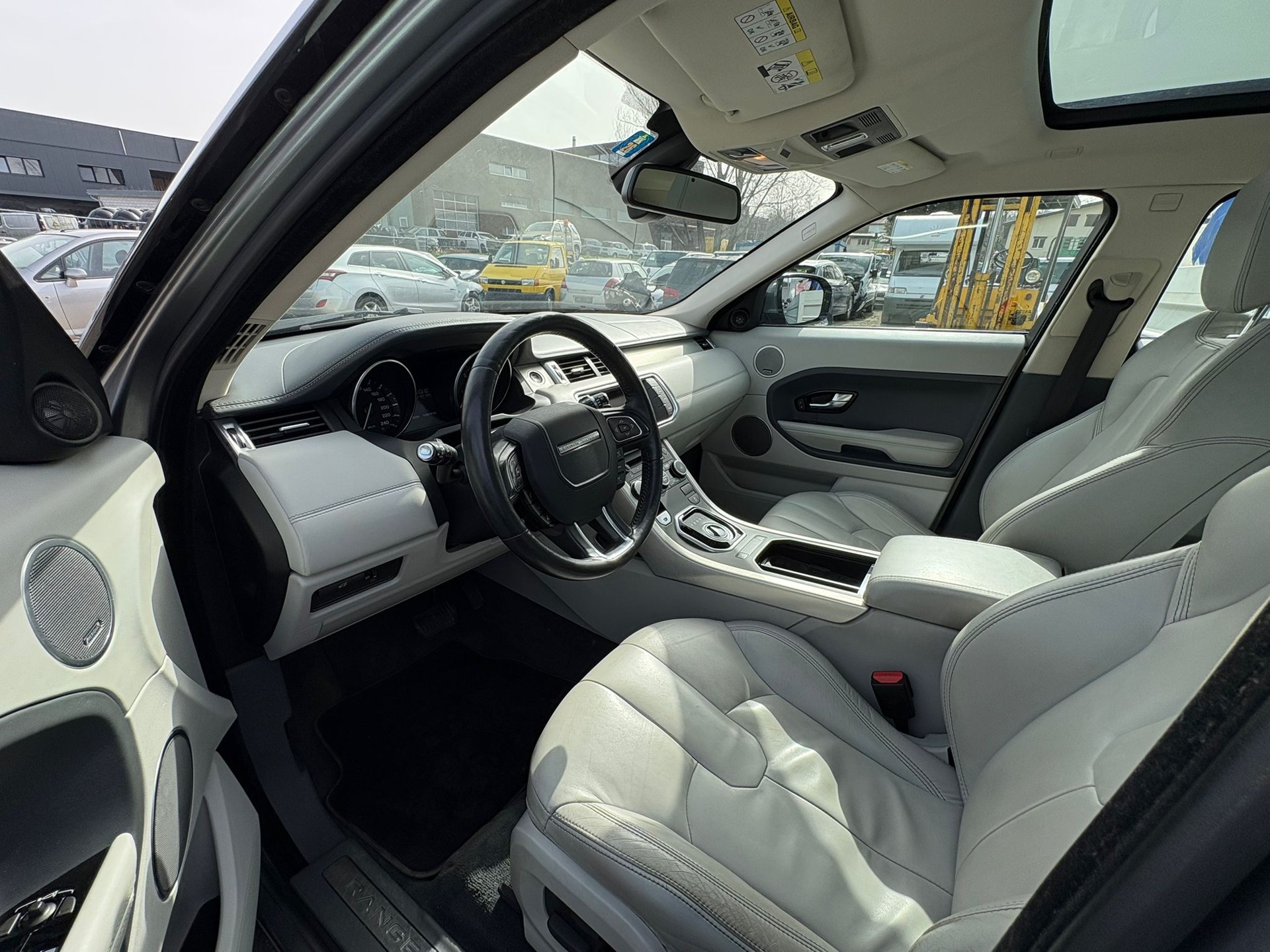 LAND ROVER Range Rover Evoque 2.0 Si4 Dynamic AT6-image-10
