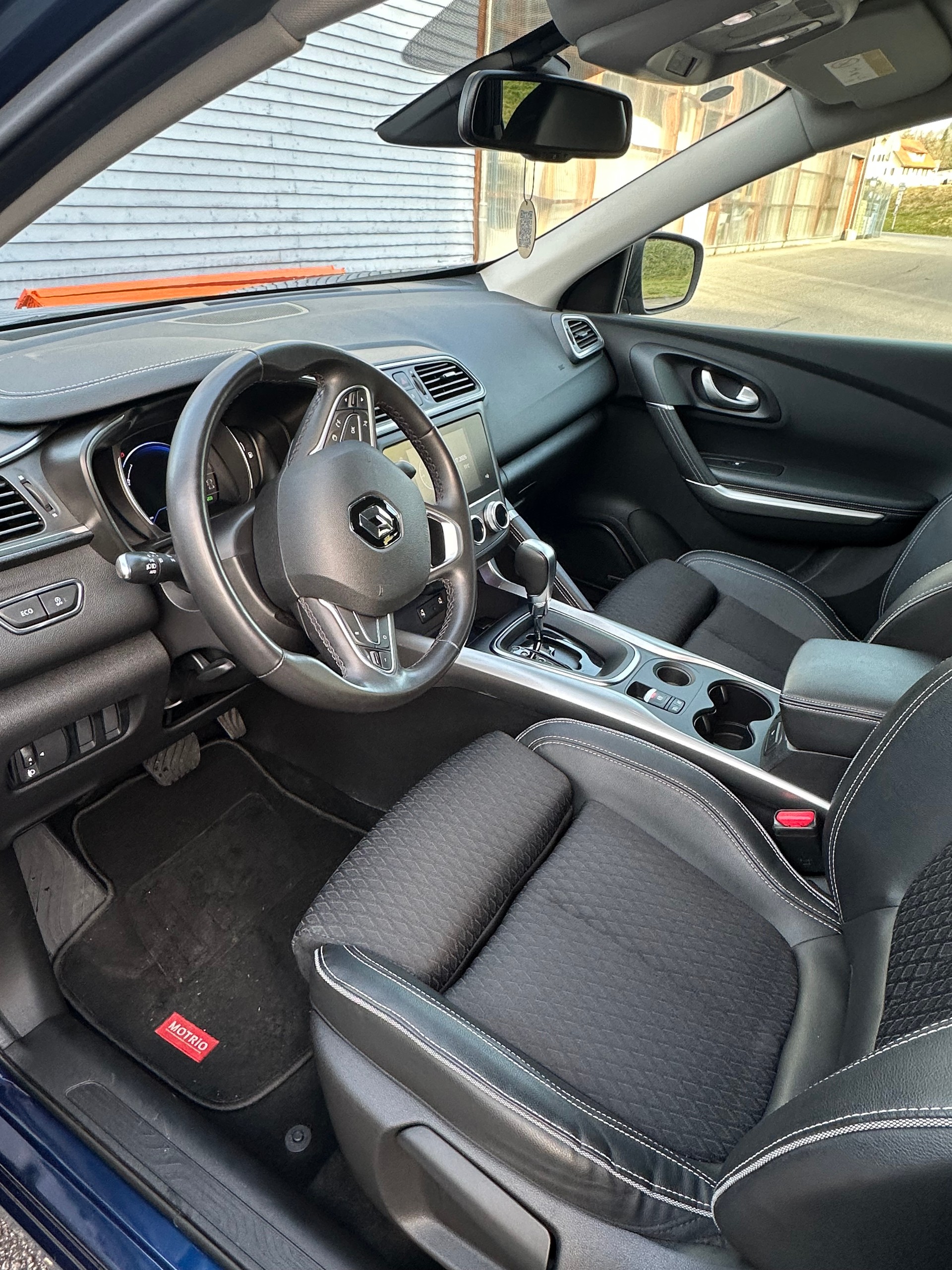 RENAULT Kadjar 1.3 16V Turbo Intens EDC-image-11