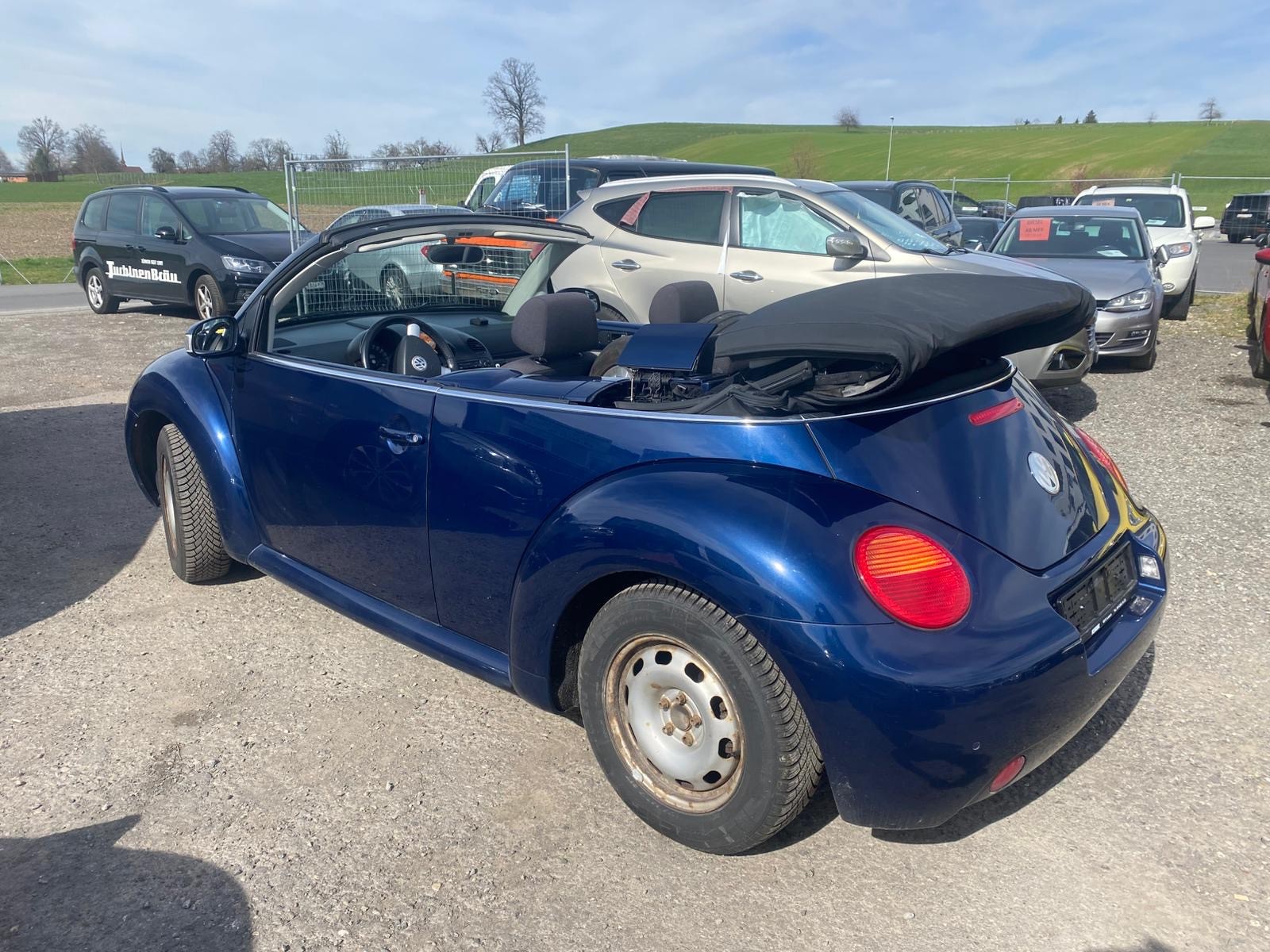 VW Beetle Cabrio 1.6-image-3