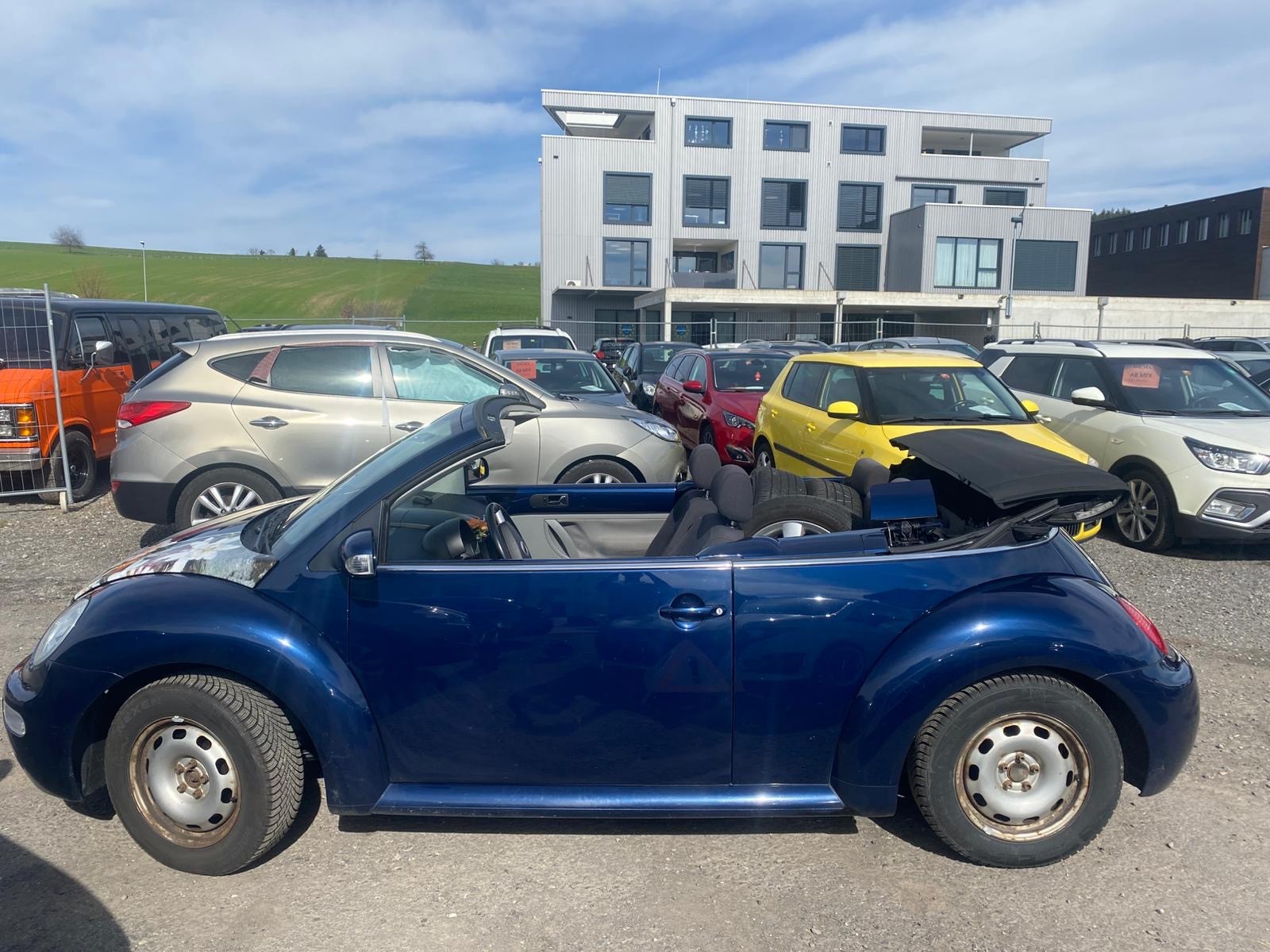 VW Beetle Cabrio 1.6-image-8