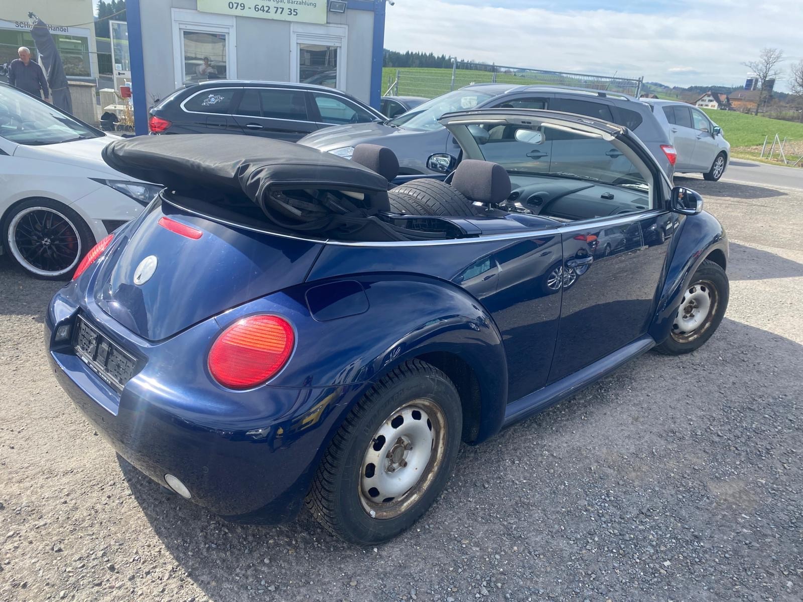 VW Beetle Cabrio 1.6-image-5