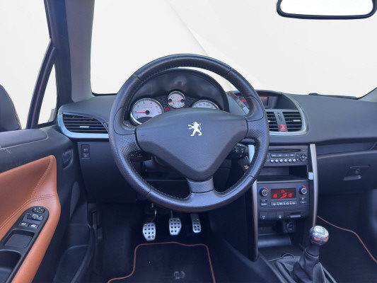 PEUGEOT 207 CC 1.6 16V Sport-image-5